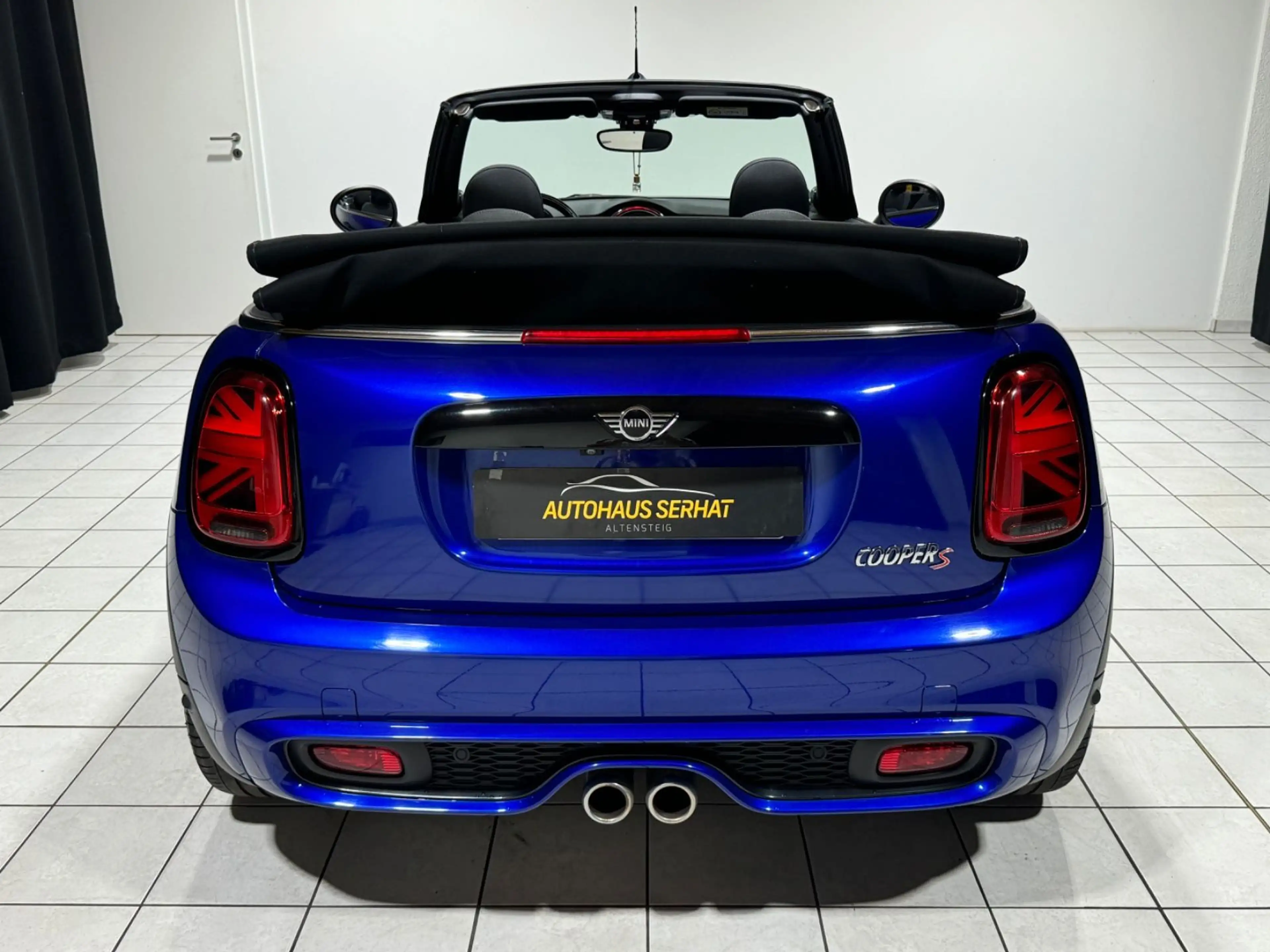 MINI Cooper S Cabrio JCW *CARPLAY*KAMERA*NAVI*LED* — photo 6