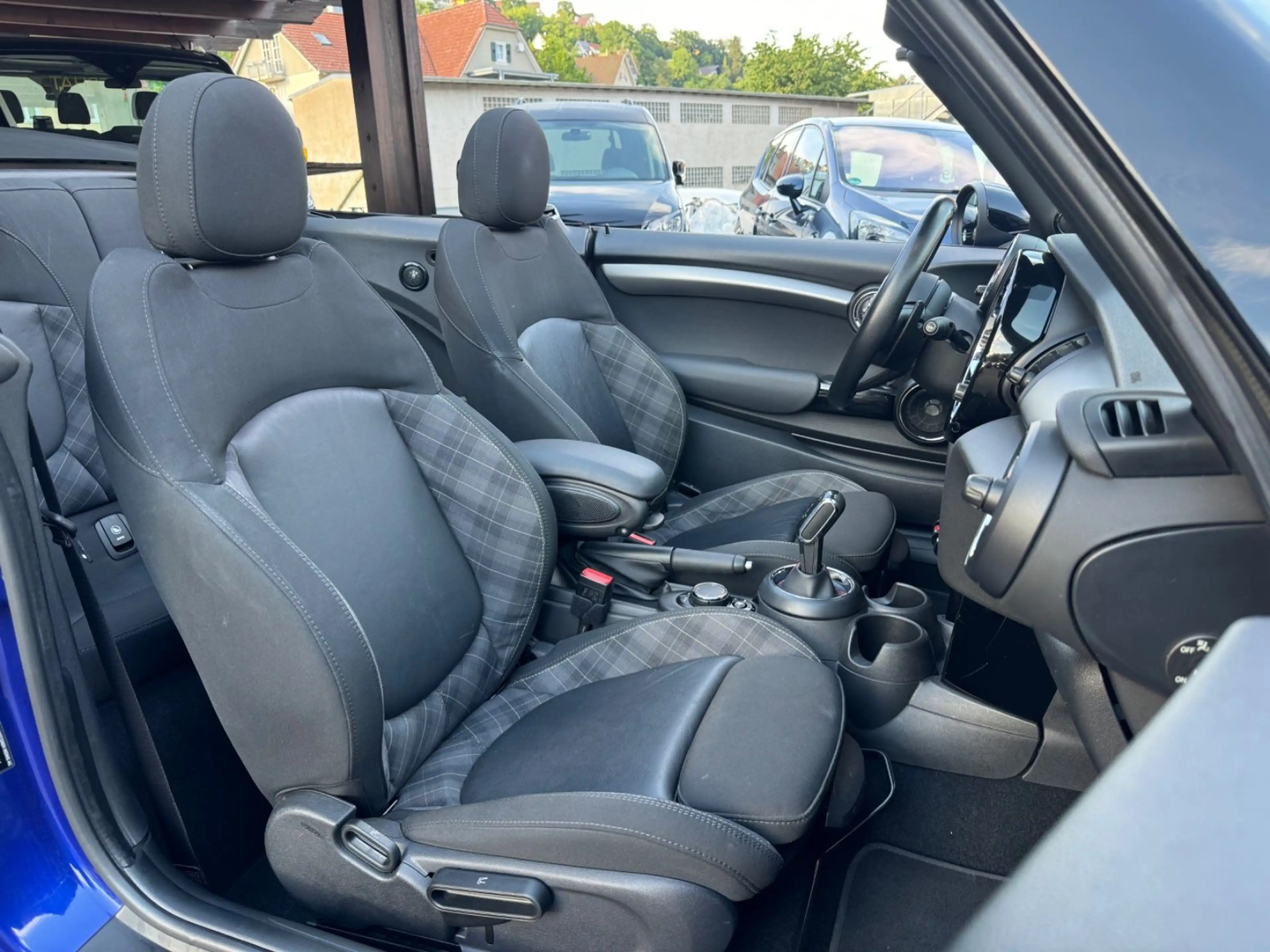 MINI Cooper S Cabrio JCW *CARPLAY*KAMERA*NAVI*LED* — photo 13