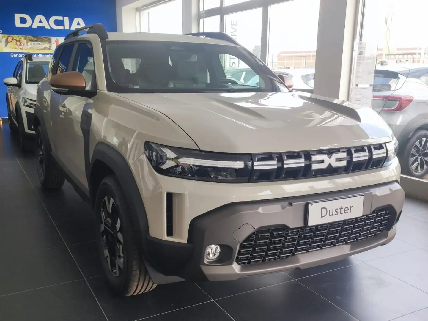 Dacia Duster 1.0 tce Extreme Gpl 4x2 100cv MY24 Blanc - 1