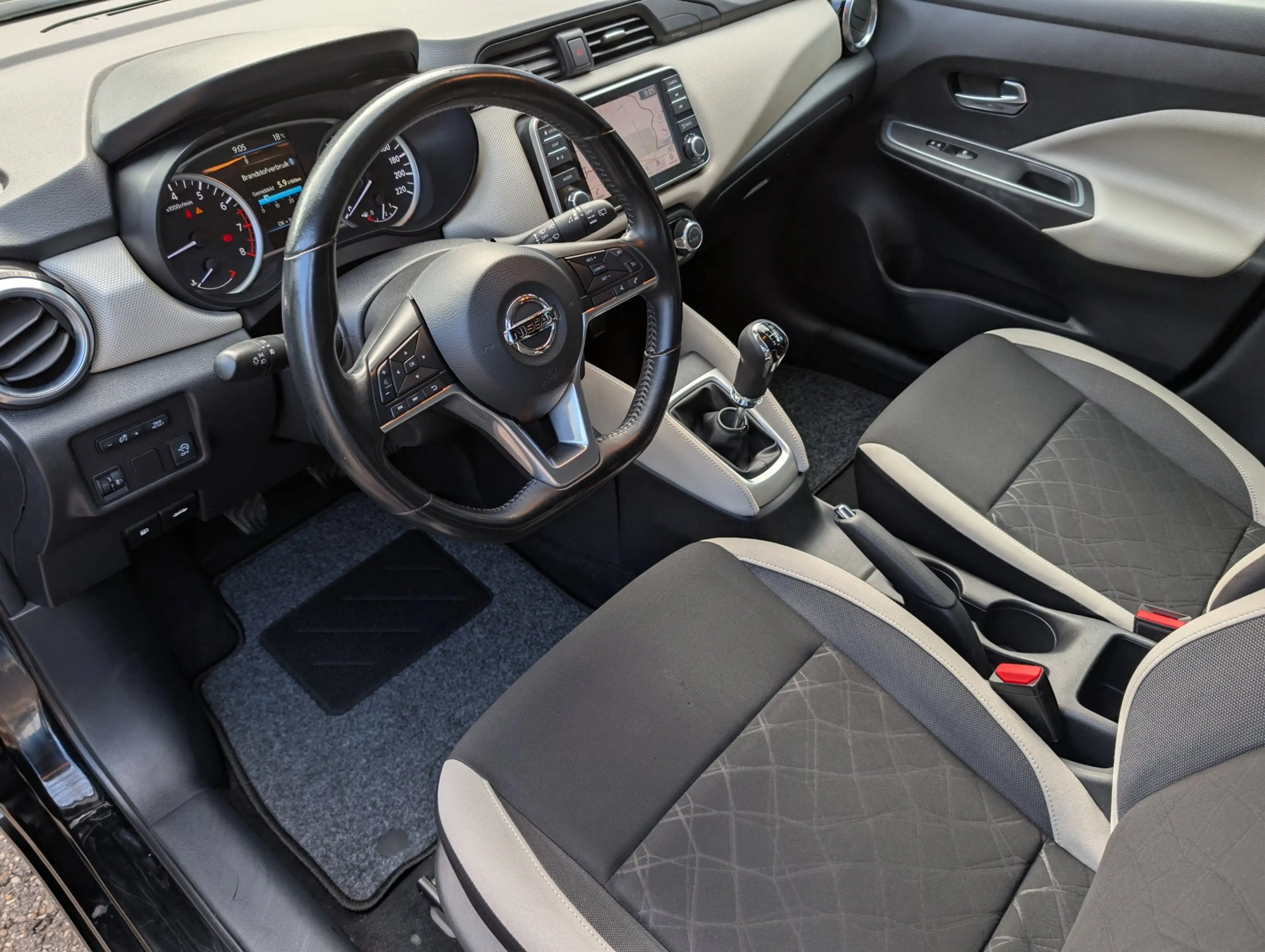 Nissan Micra 1.0 IG-T N-Connecta — photo 13