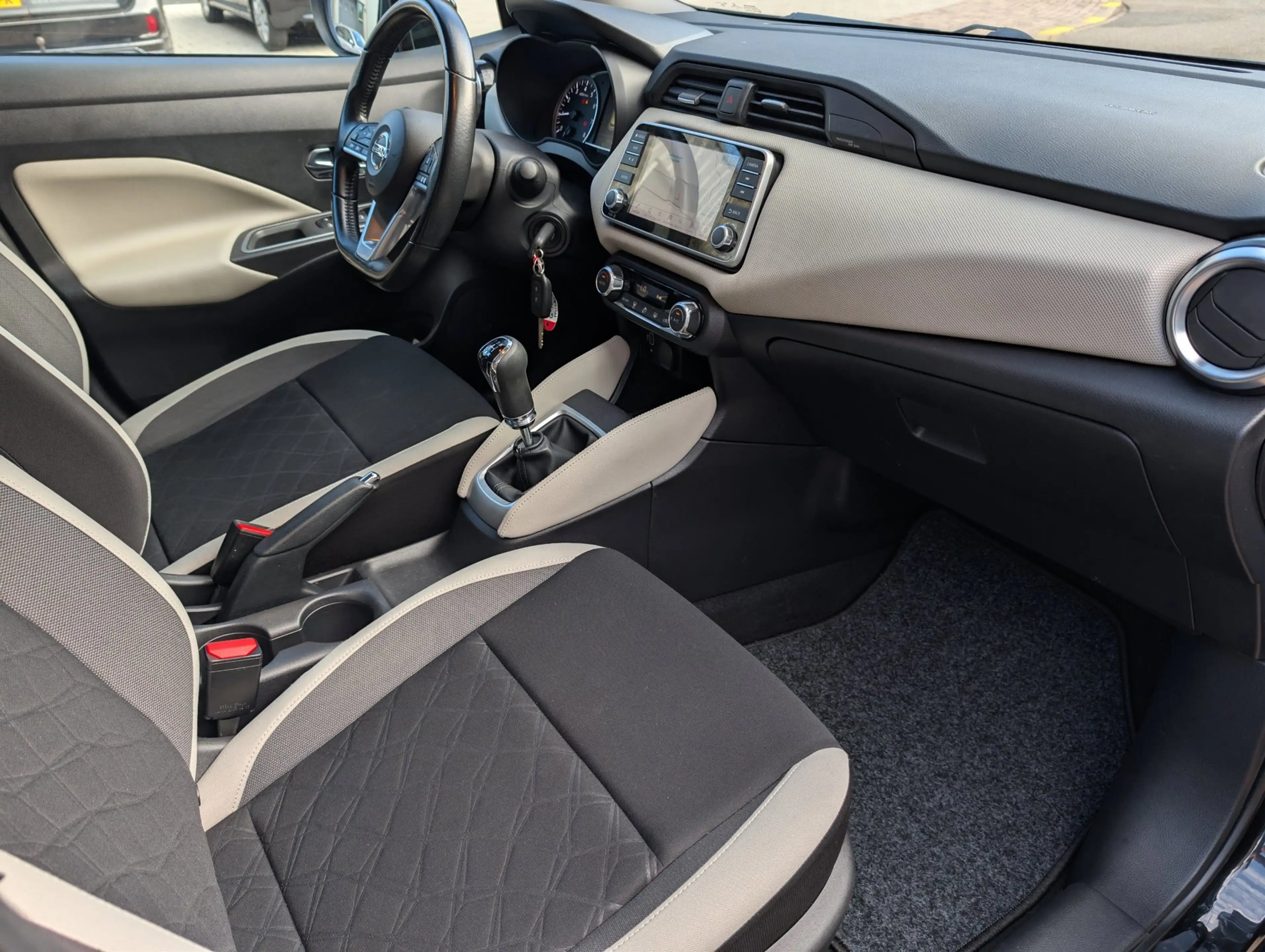 Nissan Micra 1.0 IG-T N-Connecta — photo 27