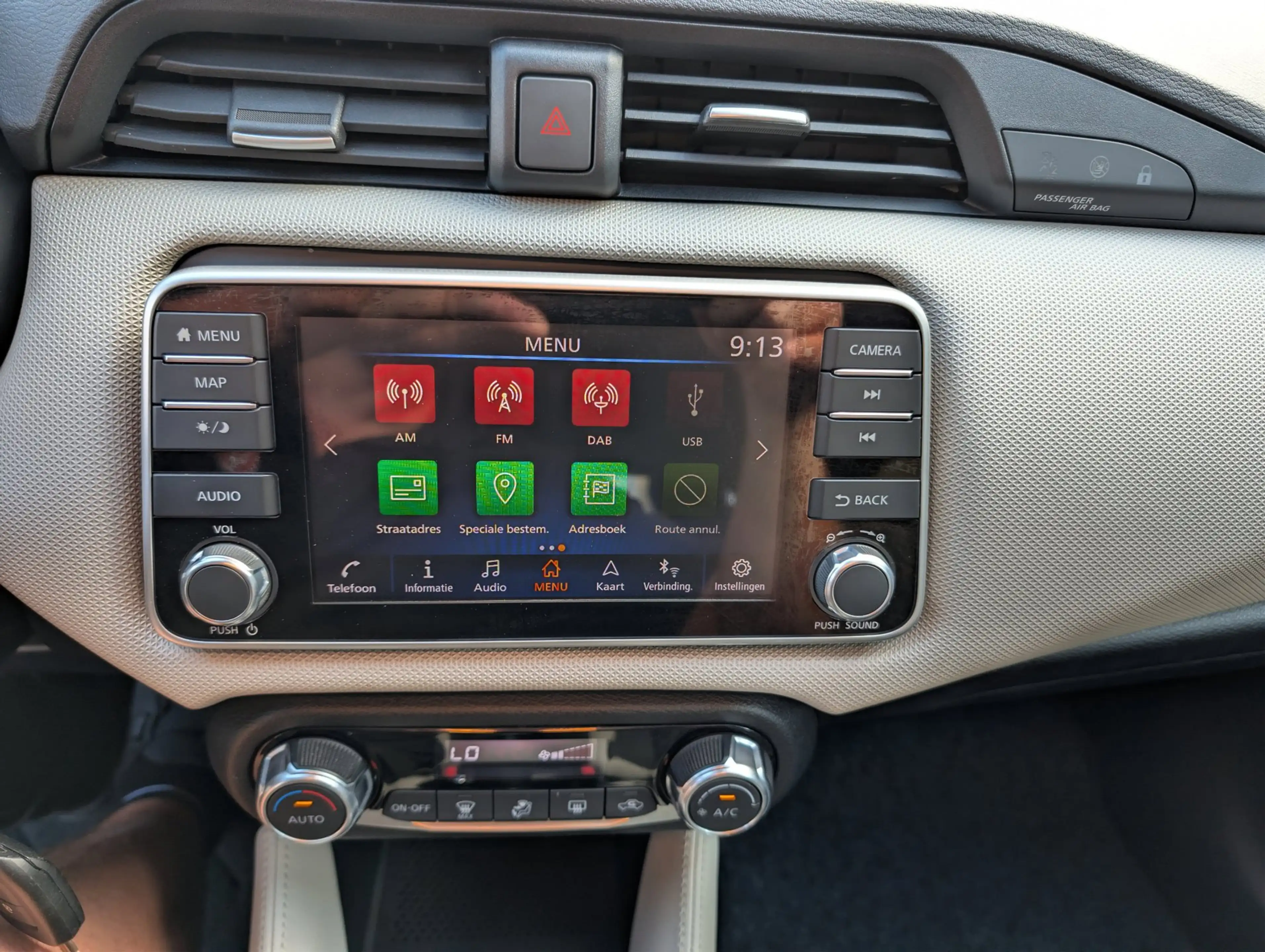 Nissan Micra 1.0 IG-T N-Connecta — photo 21
