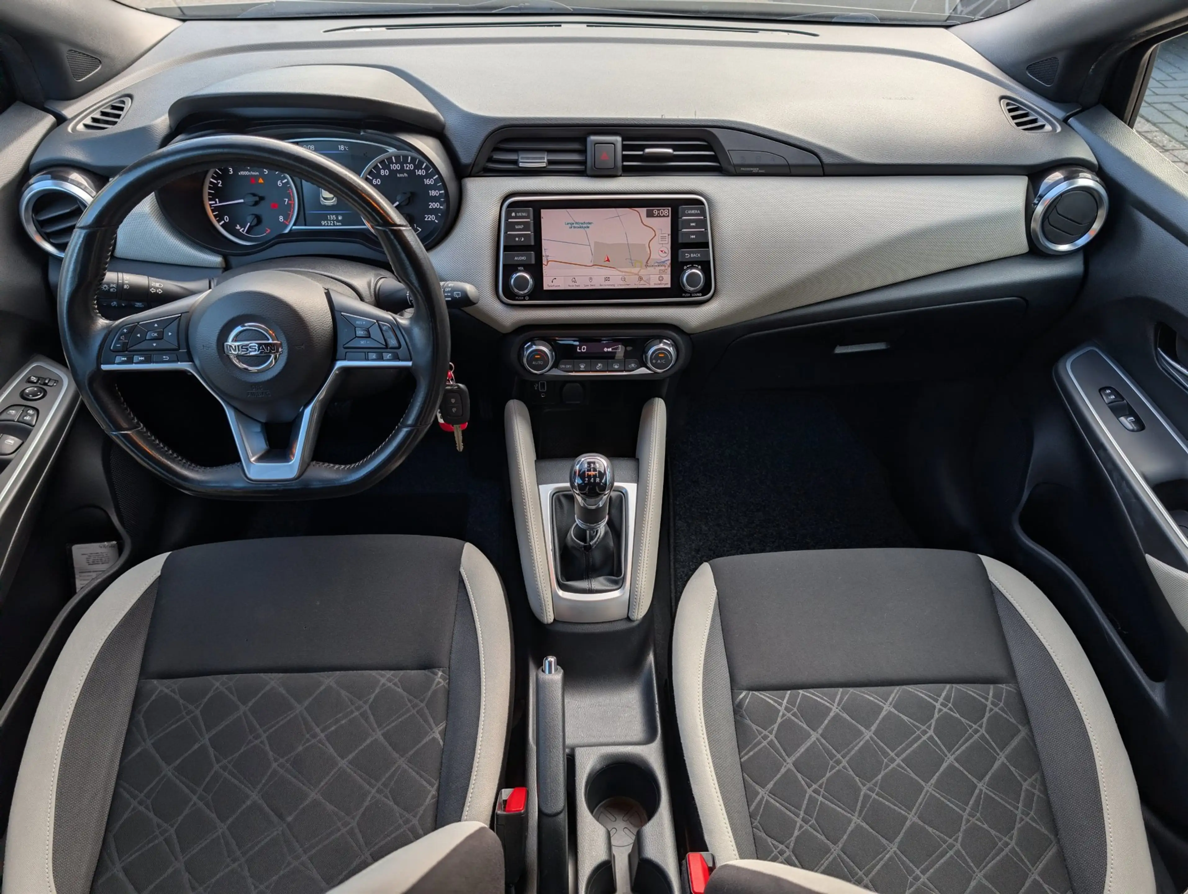 Nissan Micra 1.0 IG-T N-Connecta — photo 19