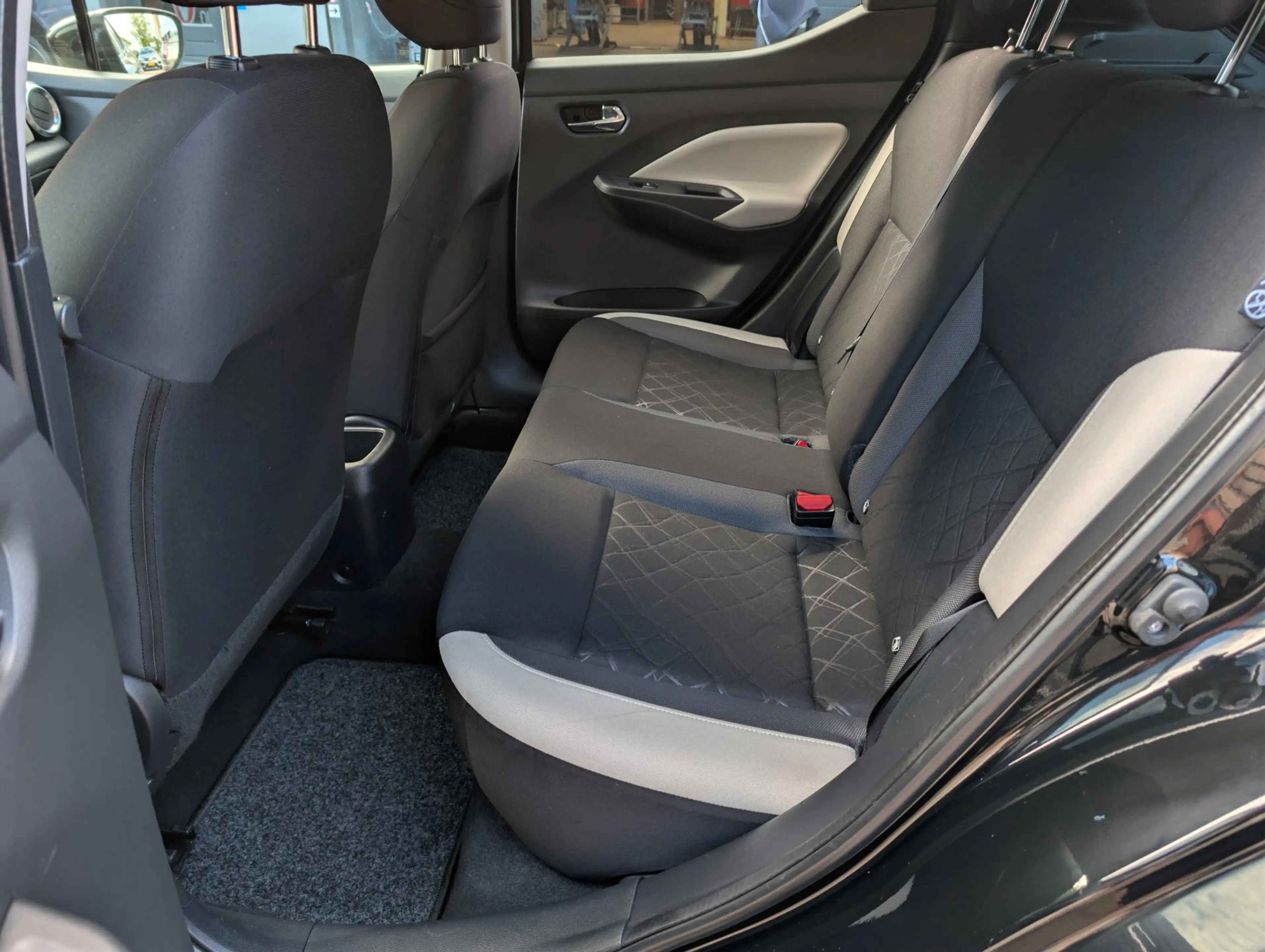 Nissan Micra 1.0 IG-T N-Connecta — photo 23