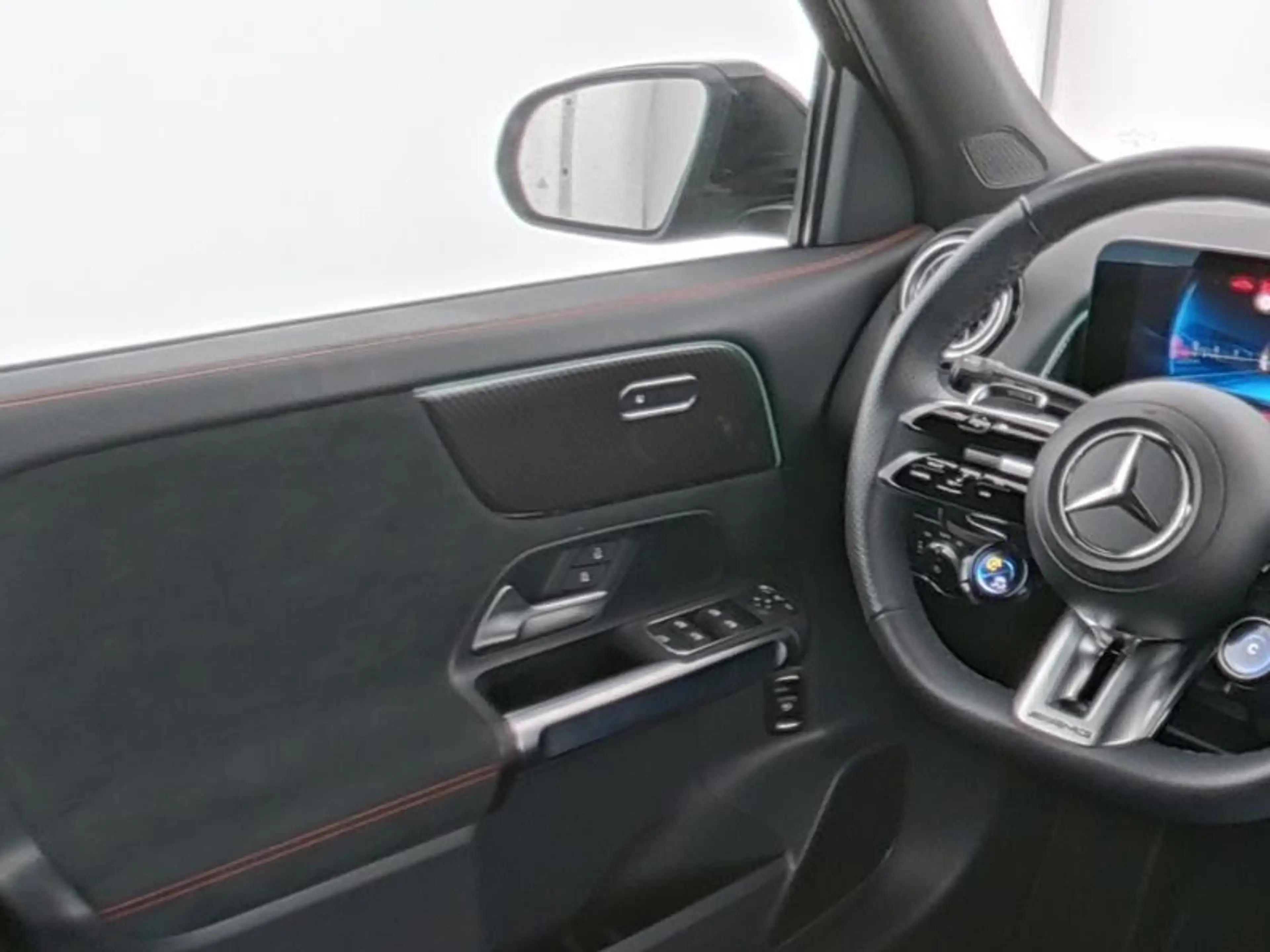 Mercedes-Benz GLB 35 AMG Mercedes-AMG GLB 35 4M NIGHT PREMIUM 360° MBEAM — photo 5