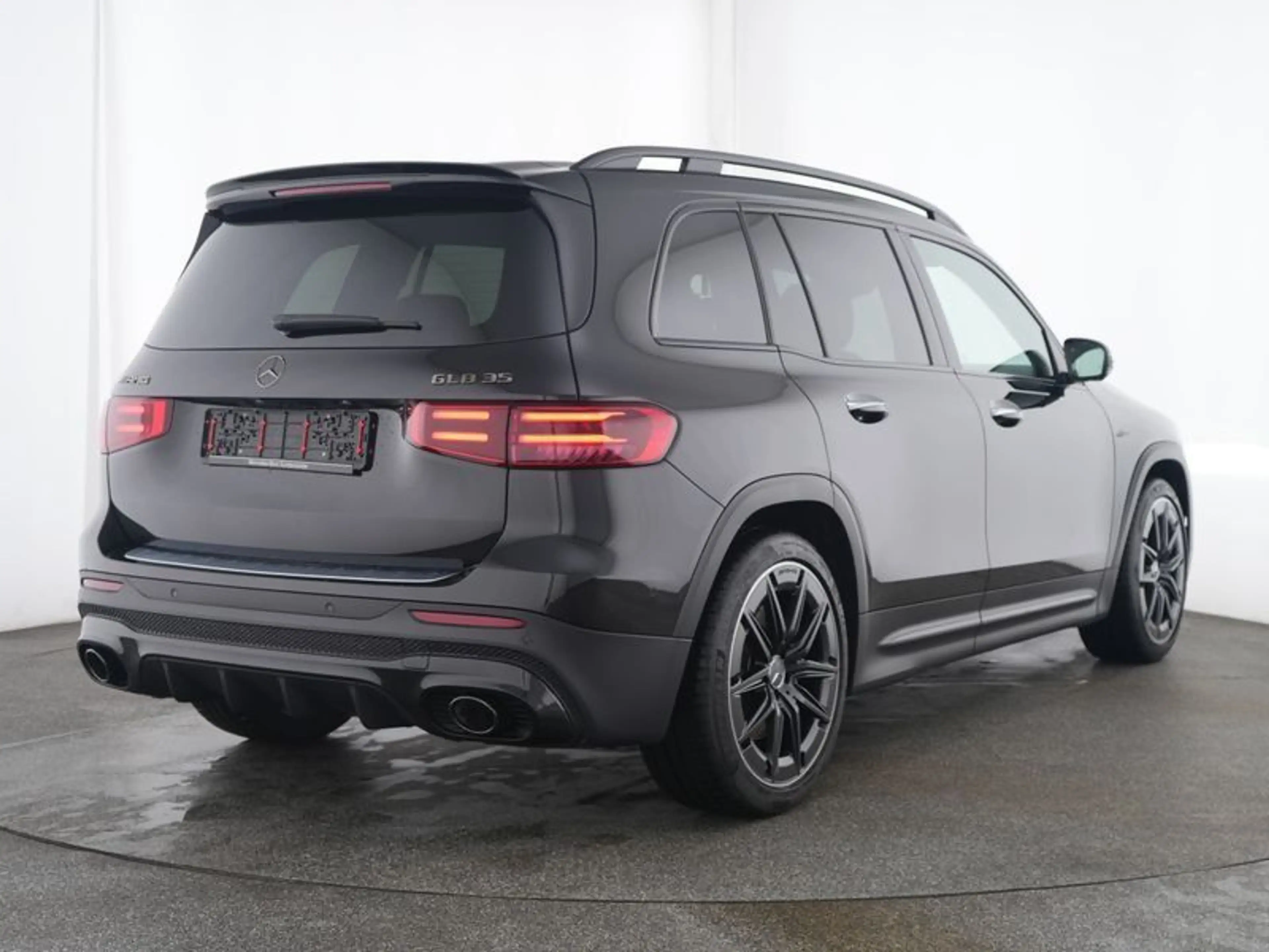 Mercedes-Benz GLB 35 AMG Mercedes-AMG GLB 35 4M NIGHT PREMIUM 360° MBEAM — photo 3