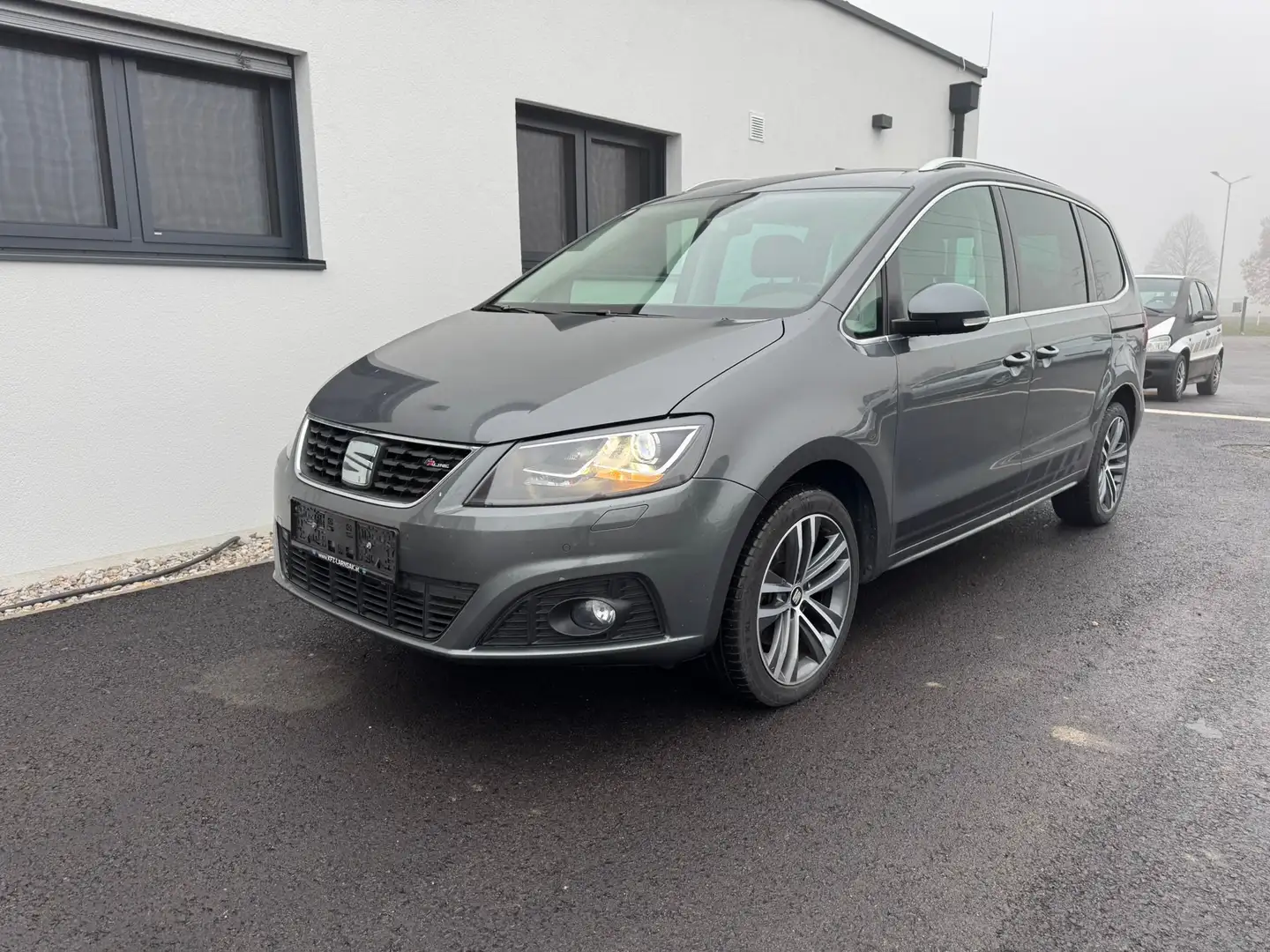 SEAT Alhambra FR-Line 4 Motion !7Sitze!1.Besitz/ACC/Navi/RFK Grau - 1