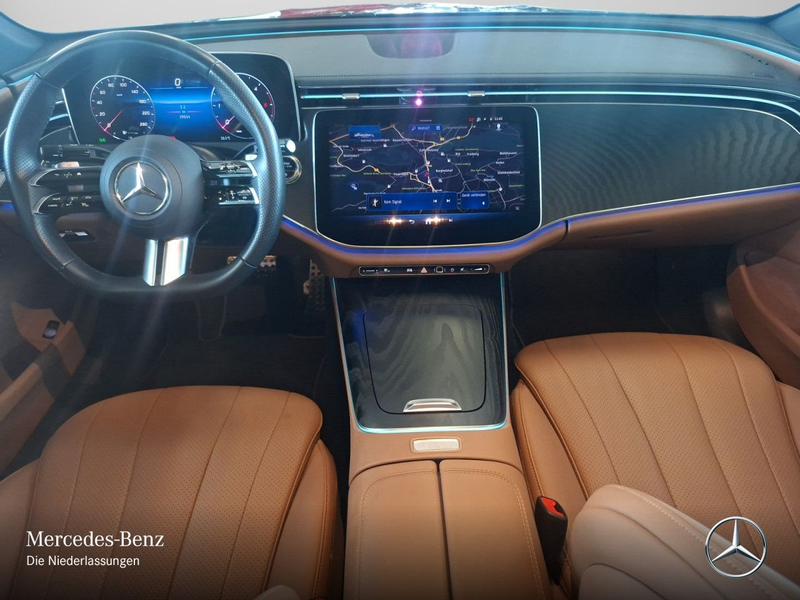 Mercedes-Benz E 220 d AMG WideScreen Pano Burmester Distr. LED — photo 15