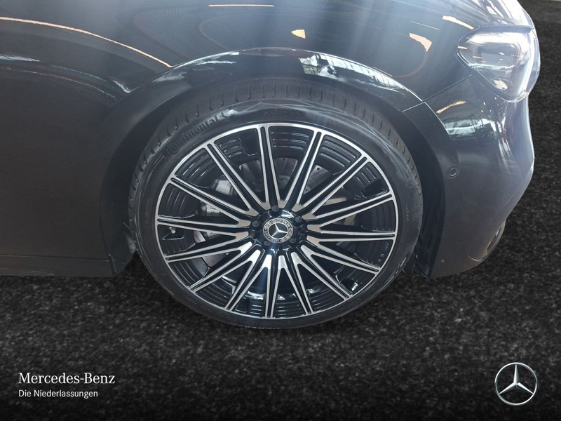 Mercedes-Benz E 220 d AMG WideScreen Pano Burmester Distr. LED — photo 6
