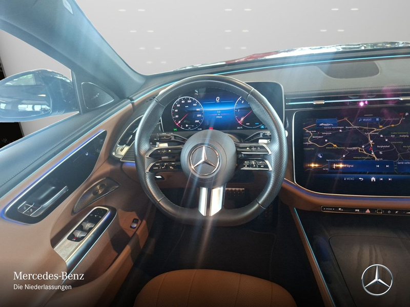 Mercedes-Benz E 220 d AMG WideScreen Pano Burmester Distr. LED — photo 14