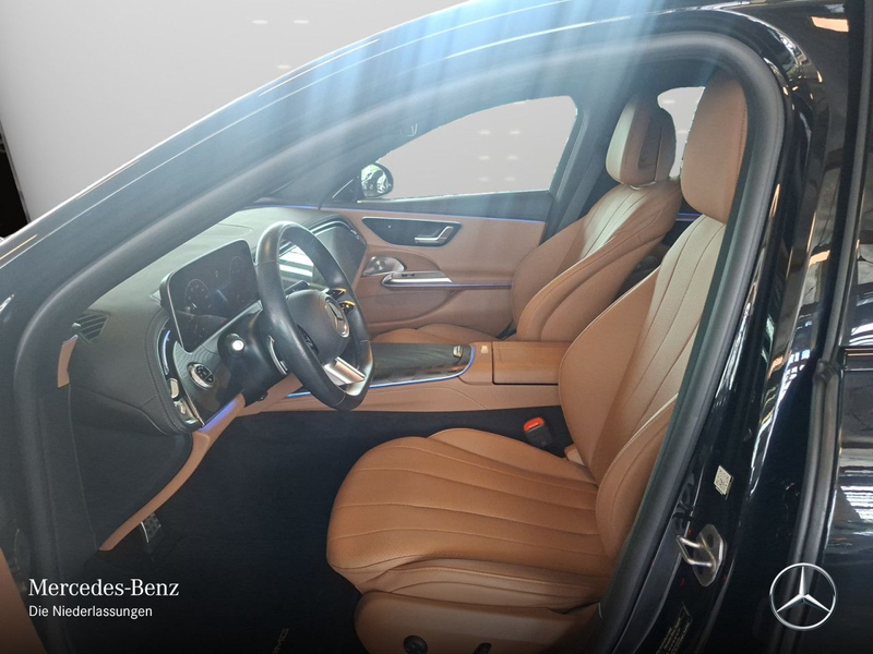 Mercedes-Benz E 220 d AMG WideScreen Pano Burmester Distr. LED — photo 11