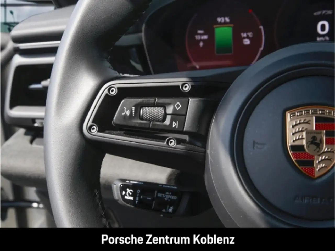 Porsche Macan GTS 14