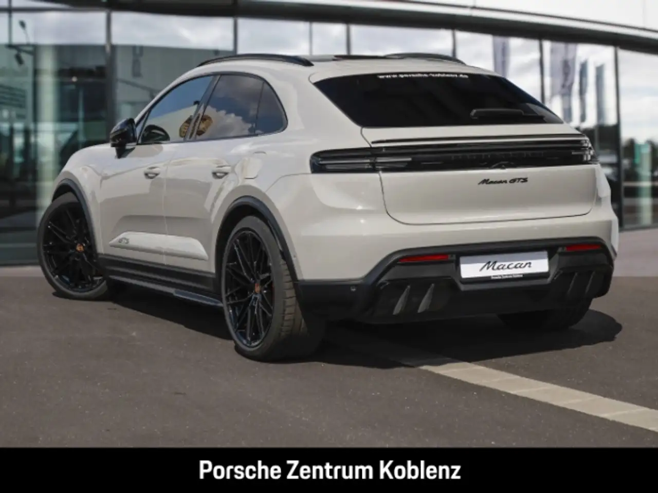 Porsche Macan GTS 3