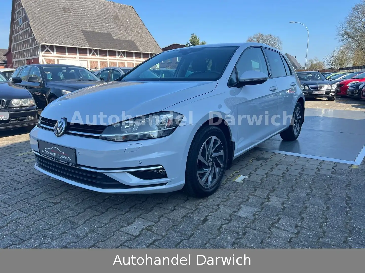 Volkswagen Golf VII Sound 1.6 TDI 1.Hand S.Heft LED Top Zilver - 1
