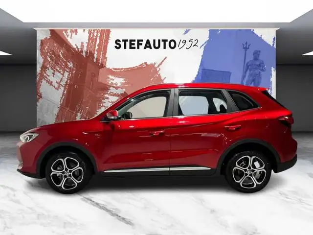 MG ZS view 3
