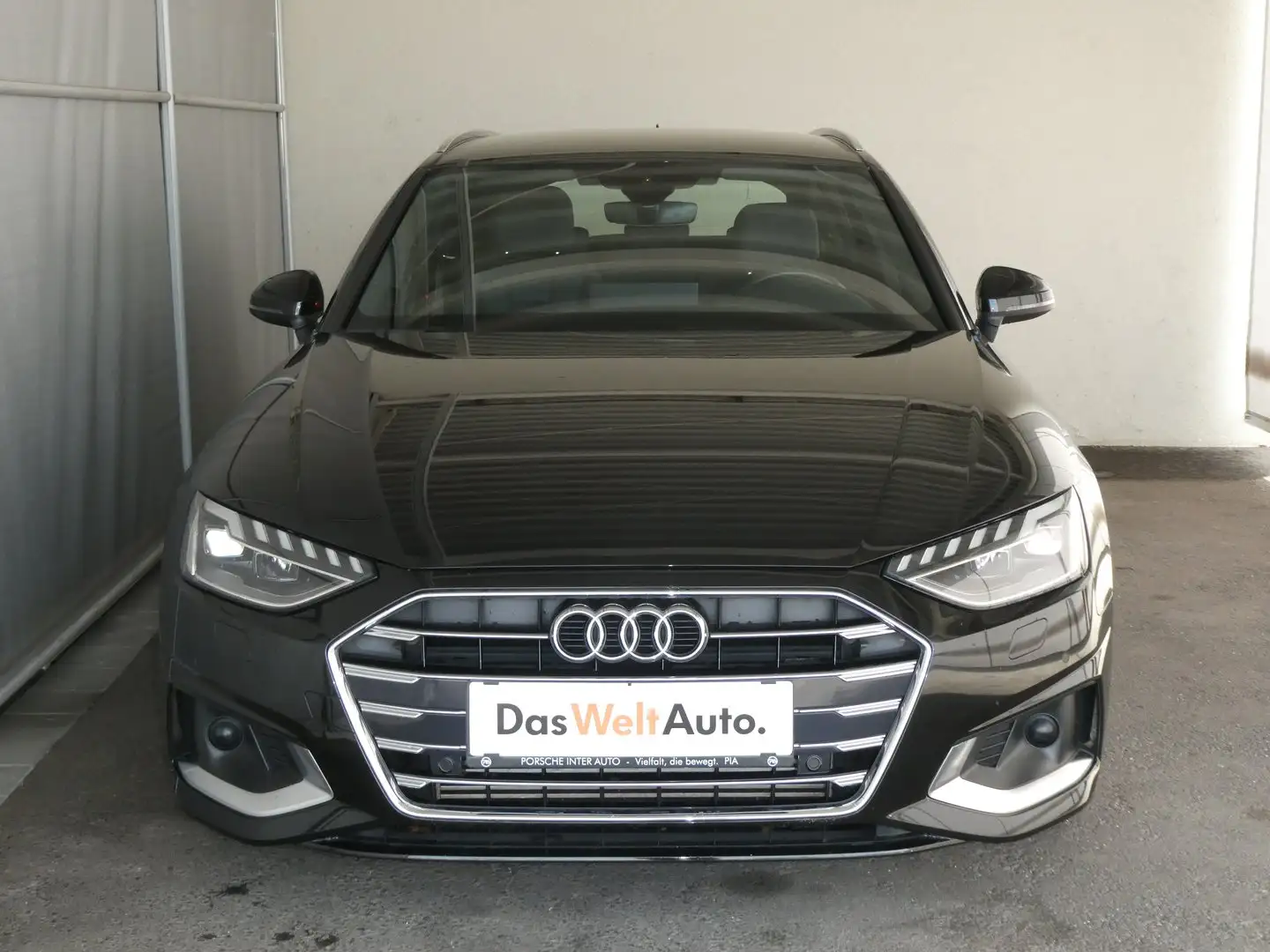 Audi A4 35 TFSI advanced Schwarz - 2