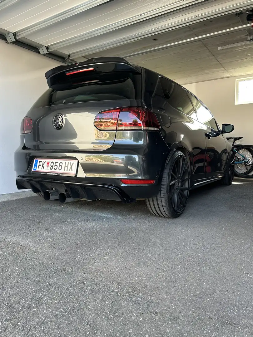 Volkswagen Golf GTI 2,0 DSG Grau - 1