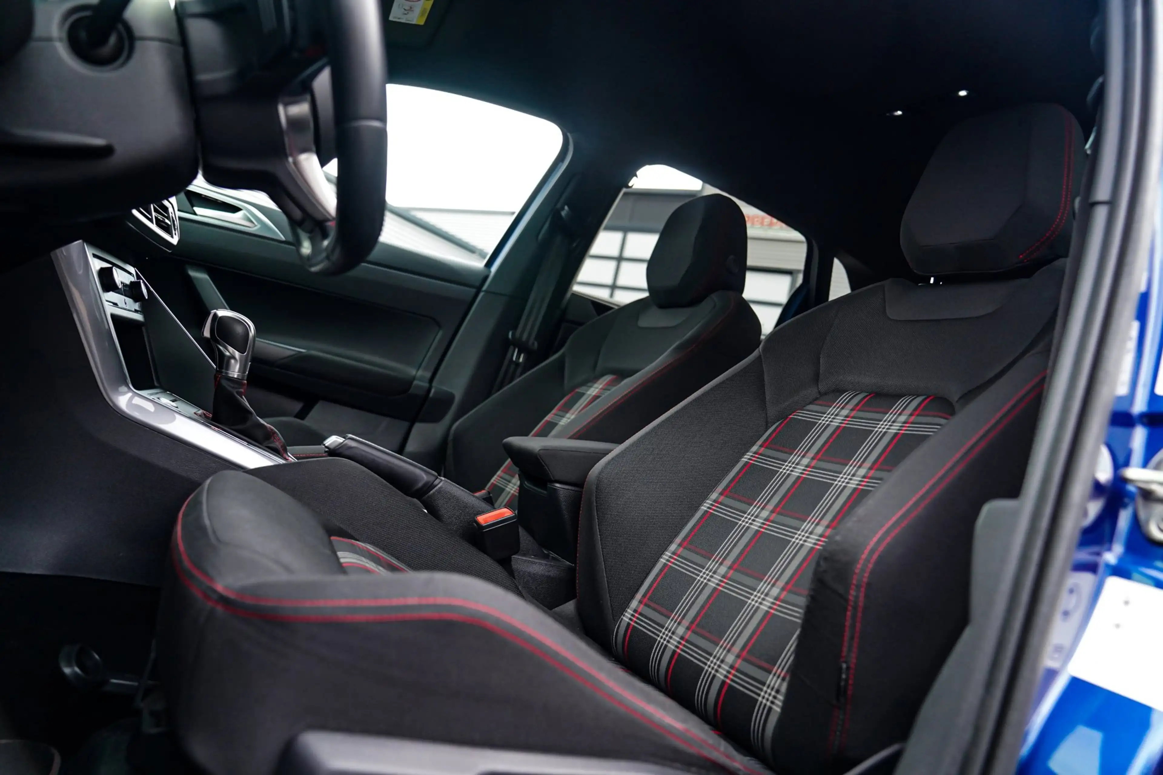 Volkswagen Polo GTI 2.0 TSI | LED | Stoelverwarming | Achteruitrijcame — photo 6