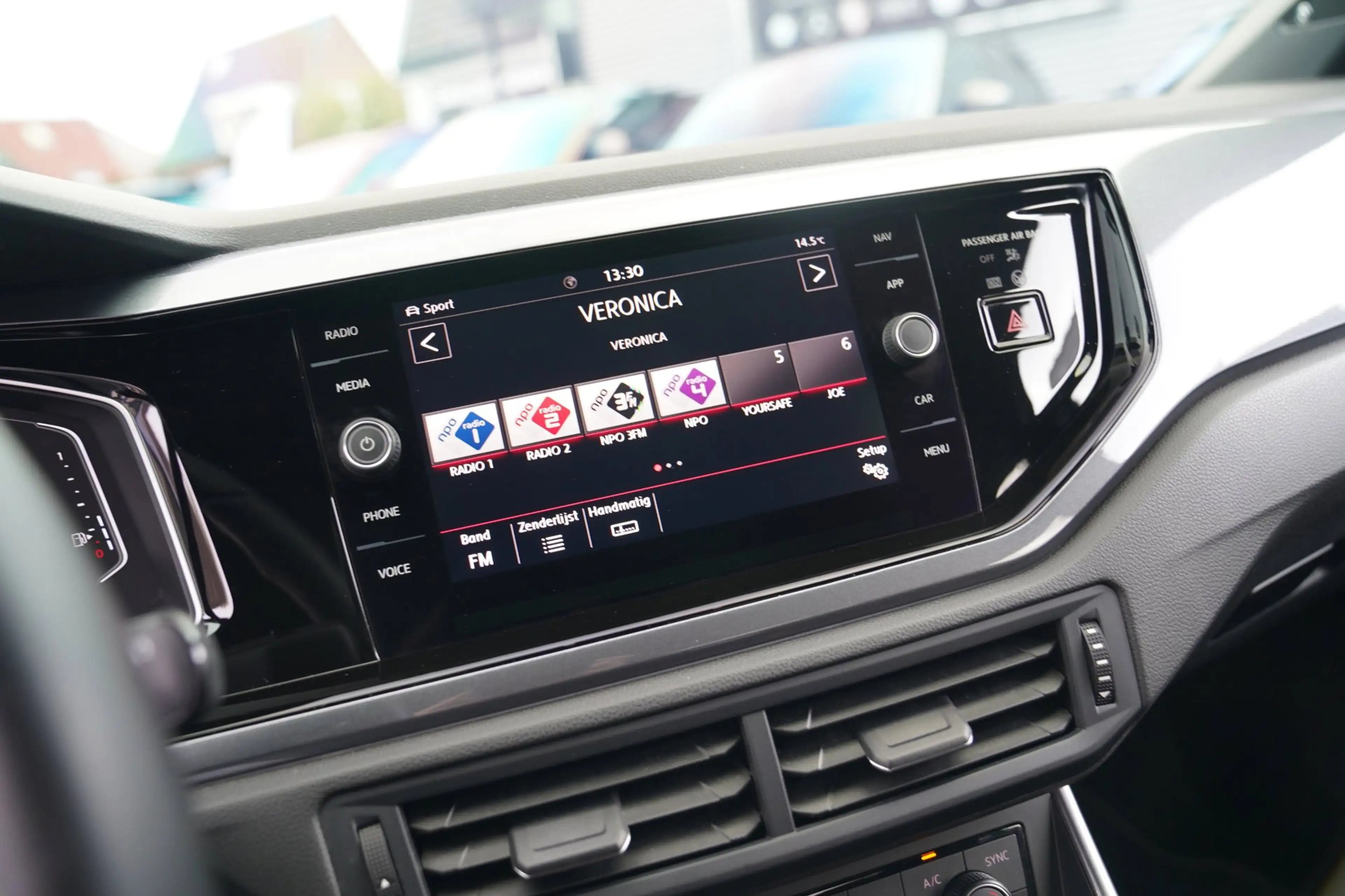Volkswagen Polo GTI 2.0 TSI | LED | Stoelverwarming | Achteruitrijcame — photo 33