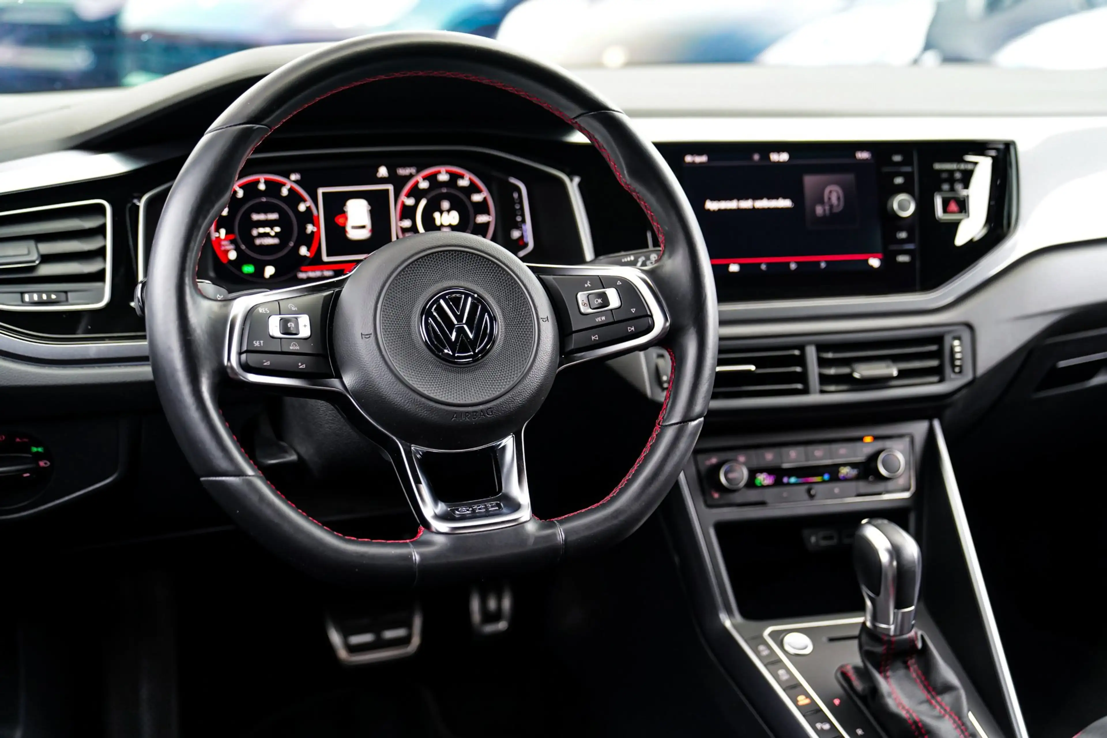 Volkswagen Polo GTI 2.0 TSI | LED | Stoelverwarming | Achteruitrijcame — photo 14