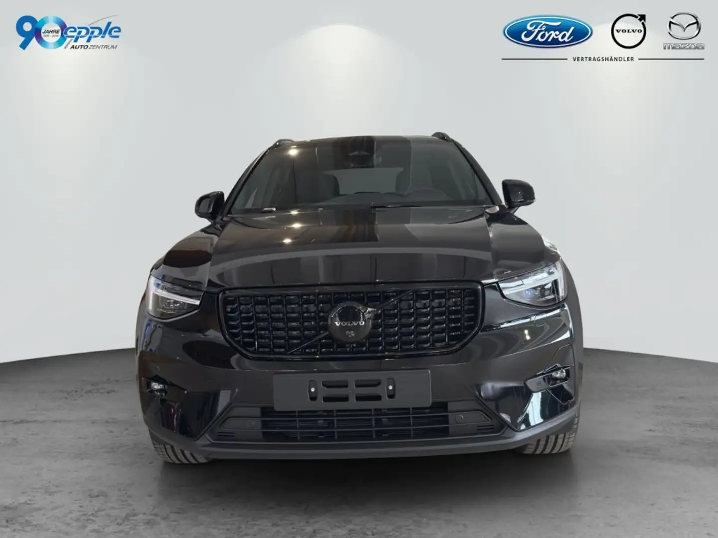 Volvo XC40 B4 B DKG Plus Black Edition Schwarz - 2