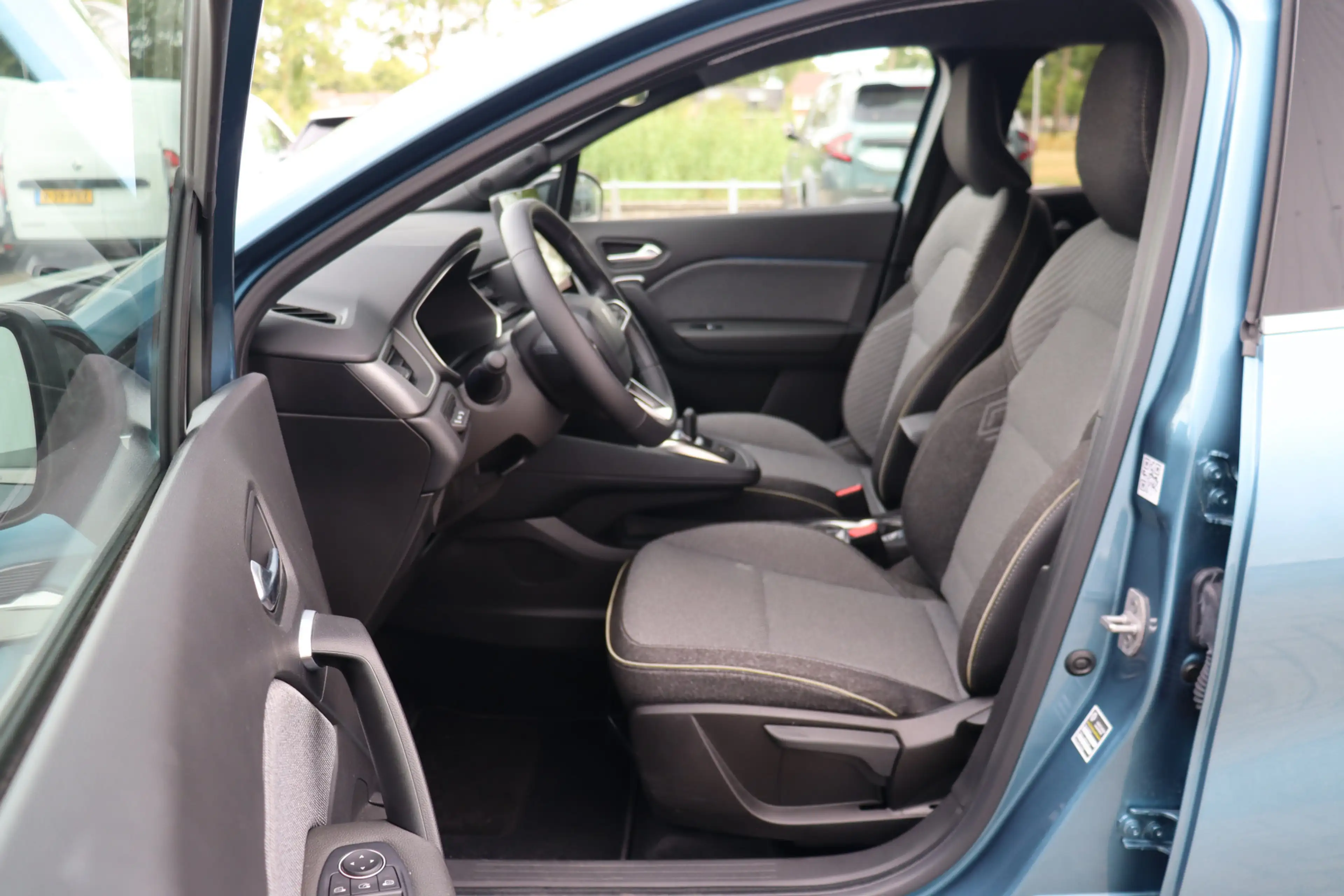 Renault Symbioz 1.8 E-Tech full hybrid 160 techno HEV | Adap. Crui — photo 7