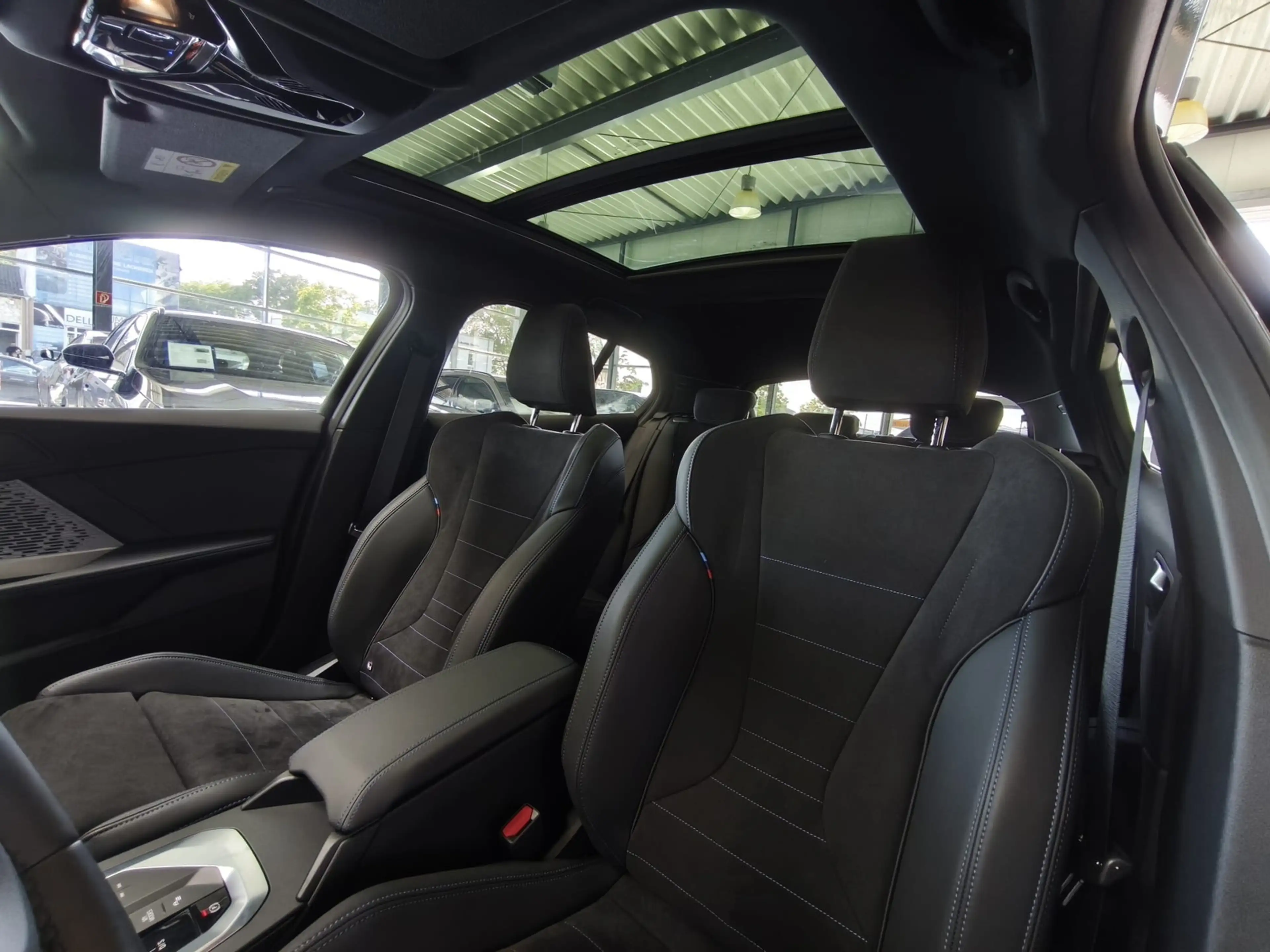 BMW 120 i M Sport Dr.As+/19"/ACC/PANO — photo 9