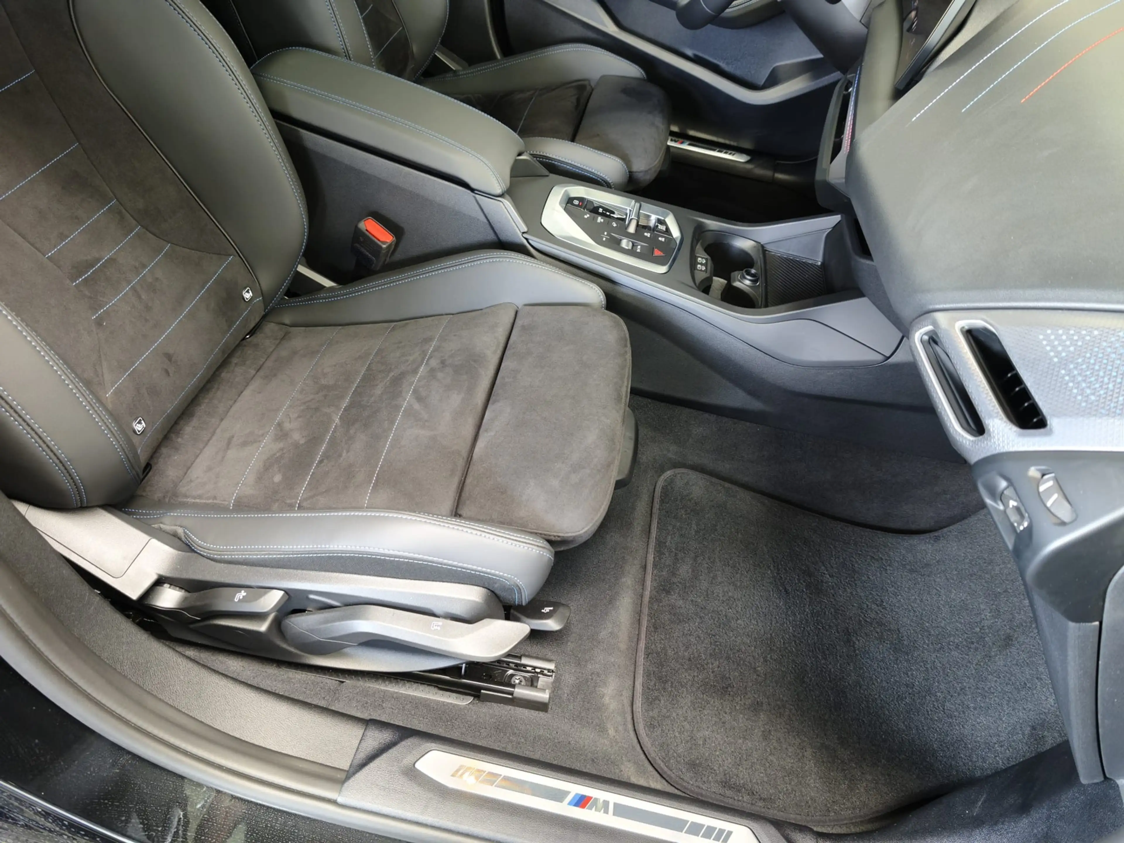 BMW 120 i M Sport Dr.As+/19"/ACC/PANO — photo 15
