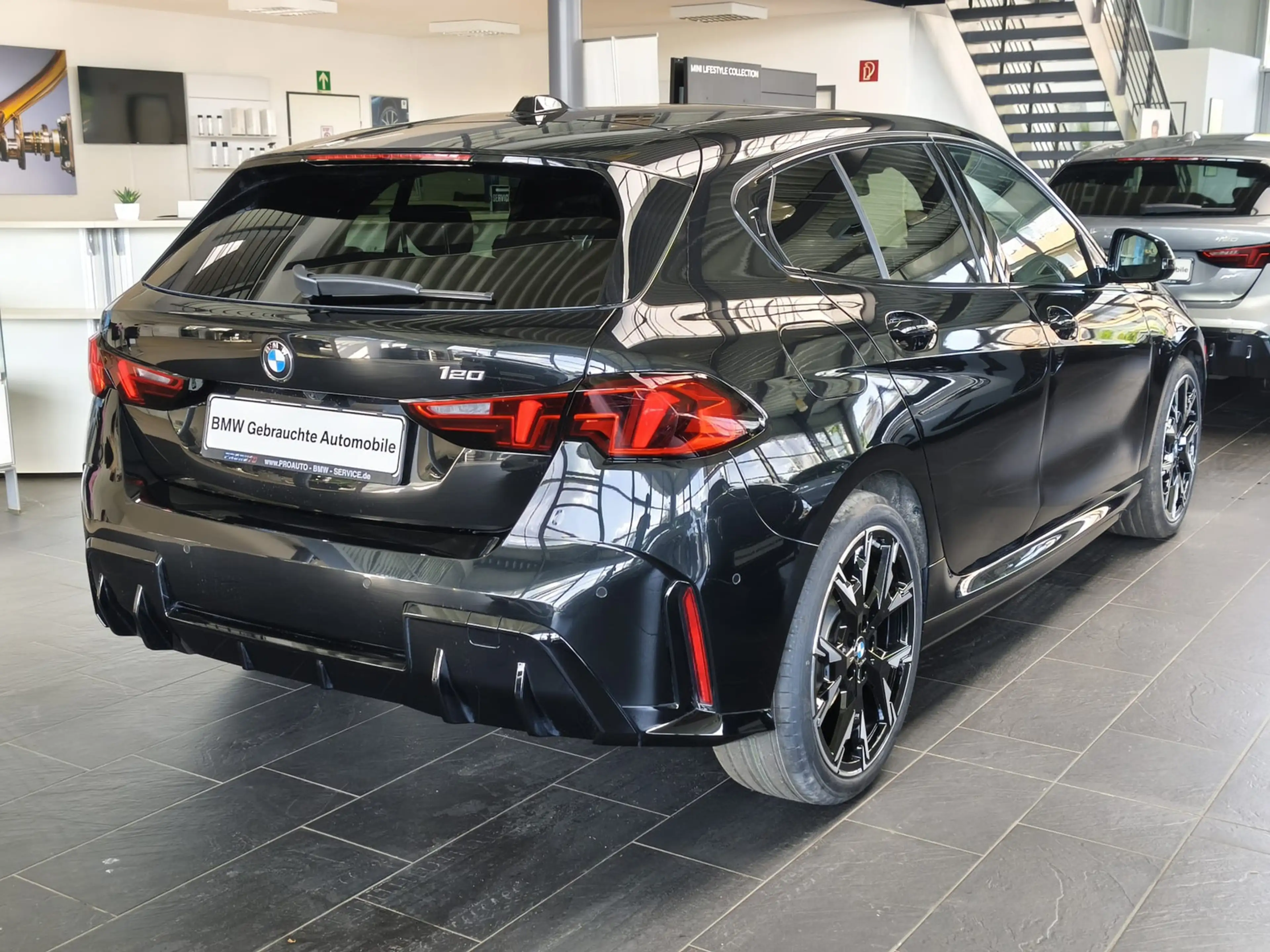 BMW 120 i M Sport Dr.As+/19"/ACC/PANO — photo 7