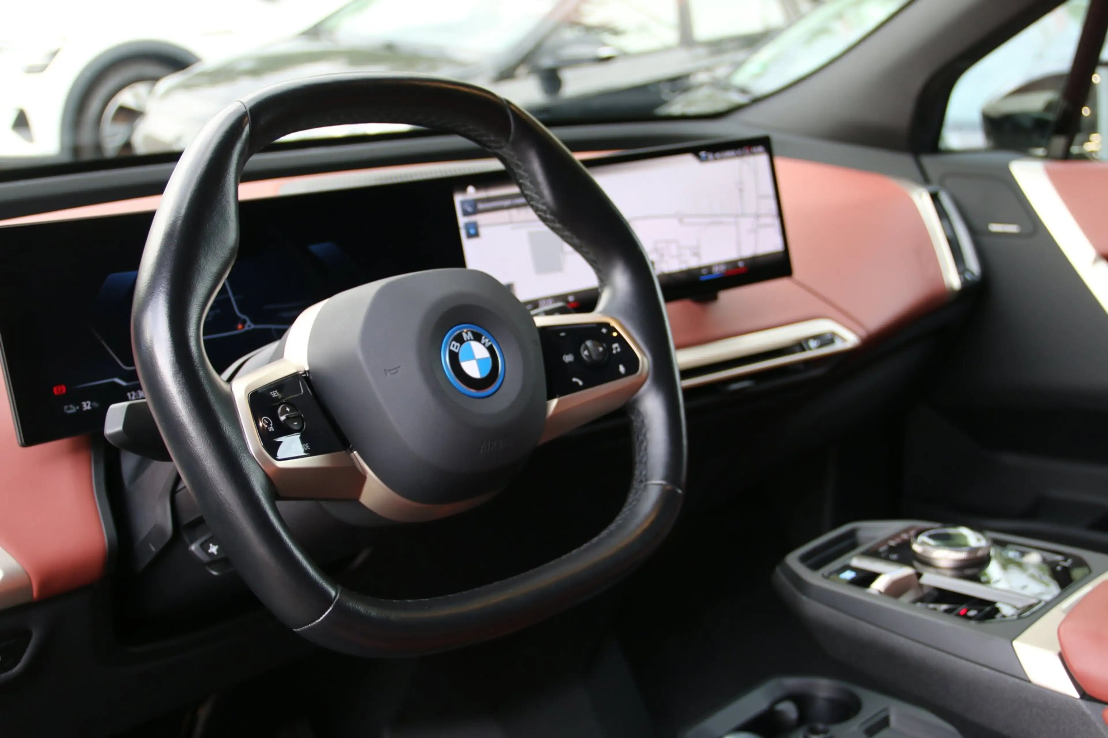 BMW iX XDrive50 High Executive 112 kWh COPILOT LASER VOL! — photo 18