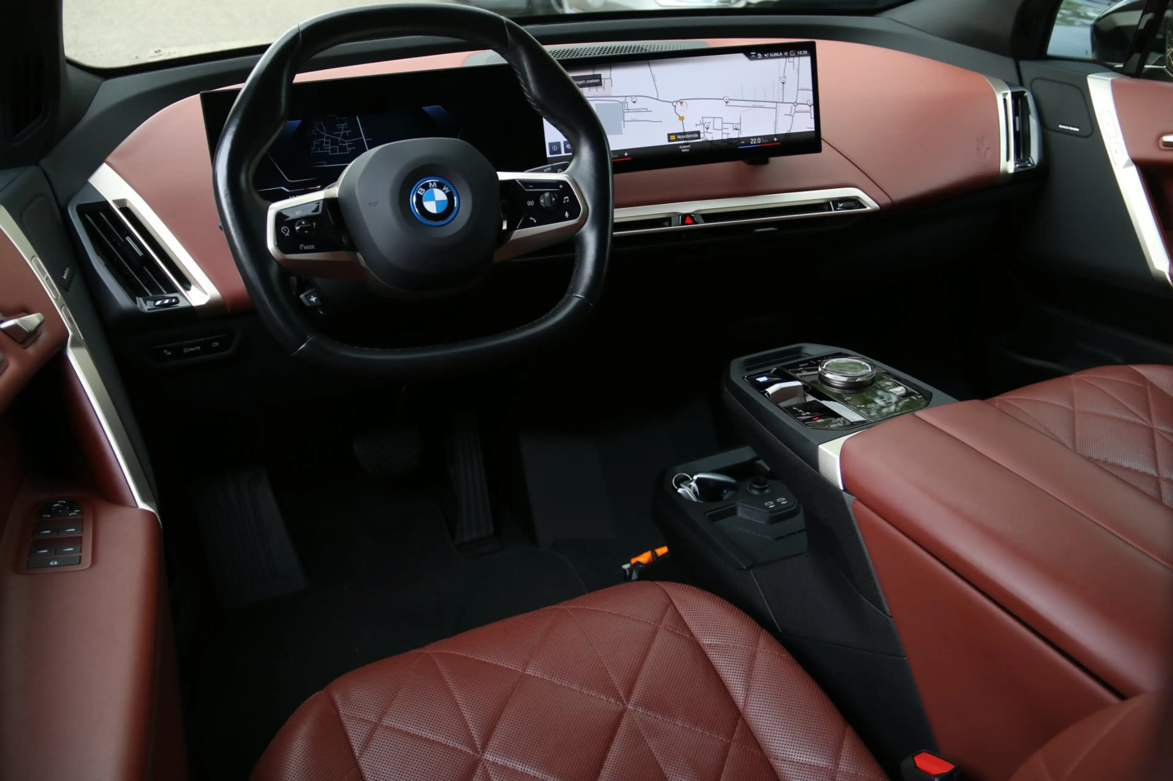 BMW iX XDrive50 High Executive 112 kWh COPILOT LASER VOL! — photo 9