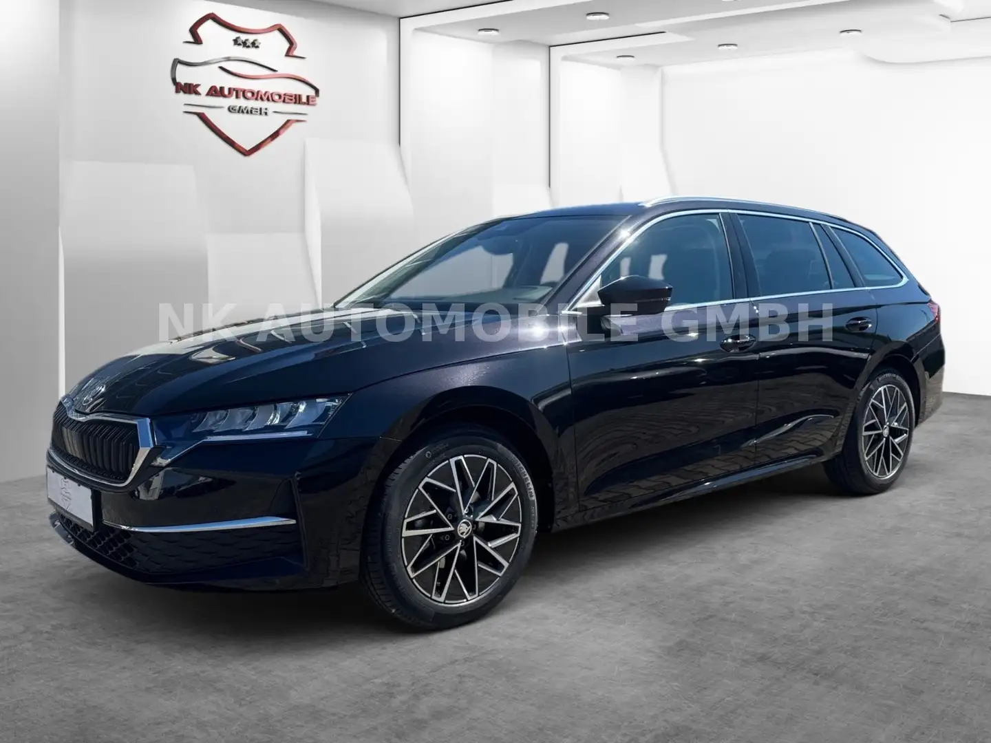 Skoda Octavia Combi 2.0 TDI 110 kW *PANO*TEILLEDER*AHK Noir - 1