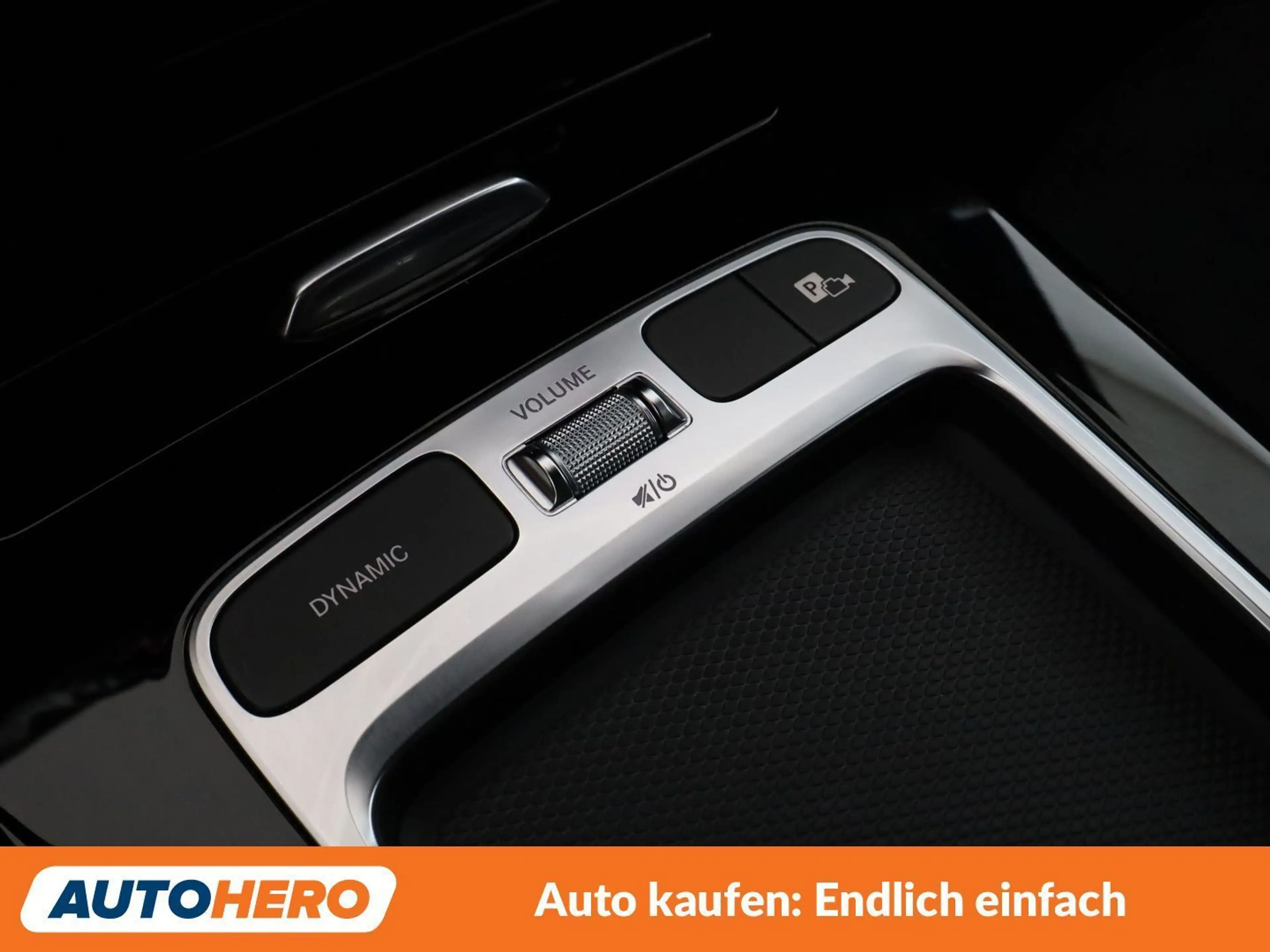 Mercedes-Benz A 200 A 200 d AMG Line — photo 29