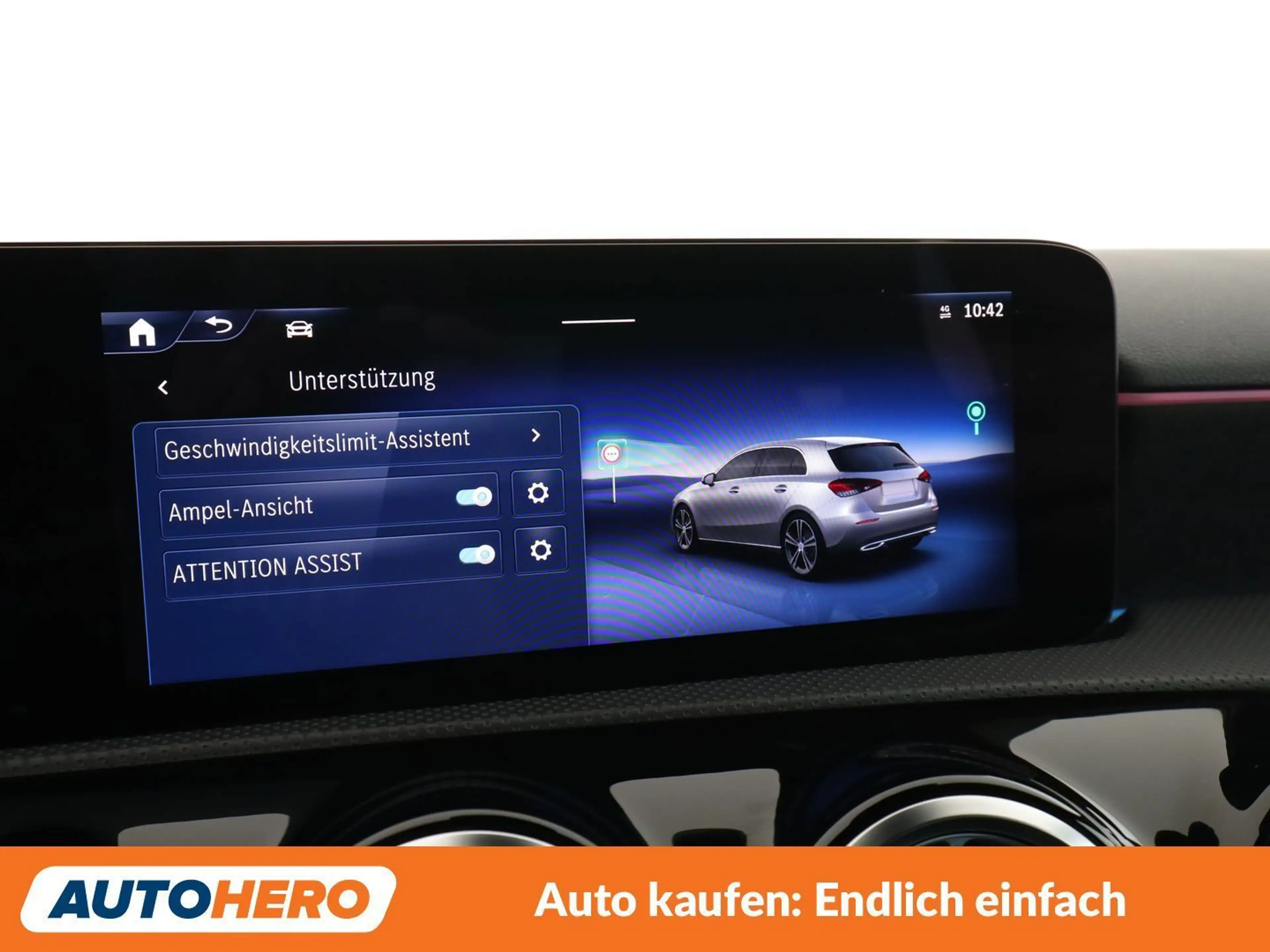 Mercedes-Benz A 200 A 200 d AMG Line — photo 24