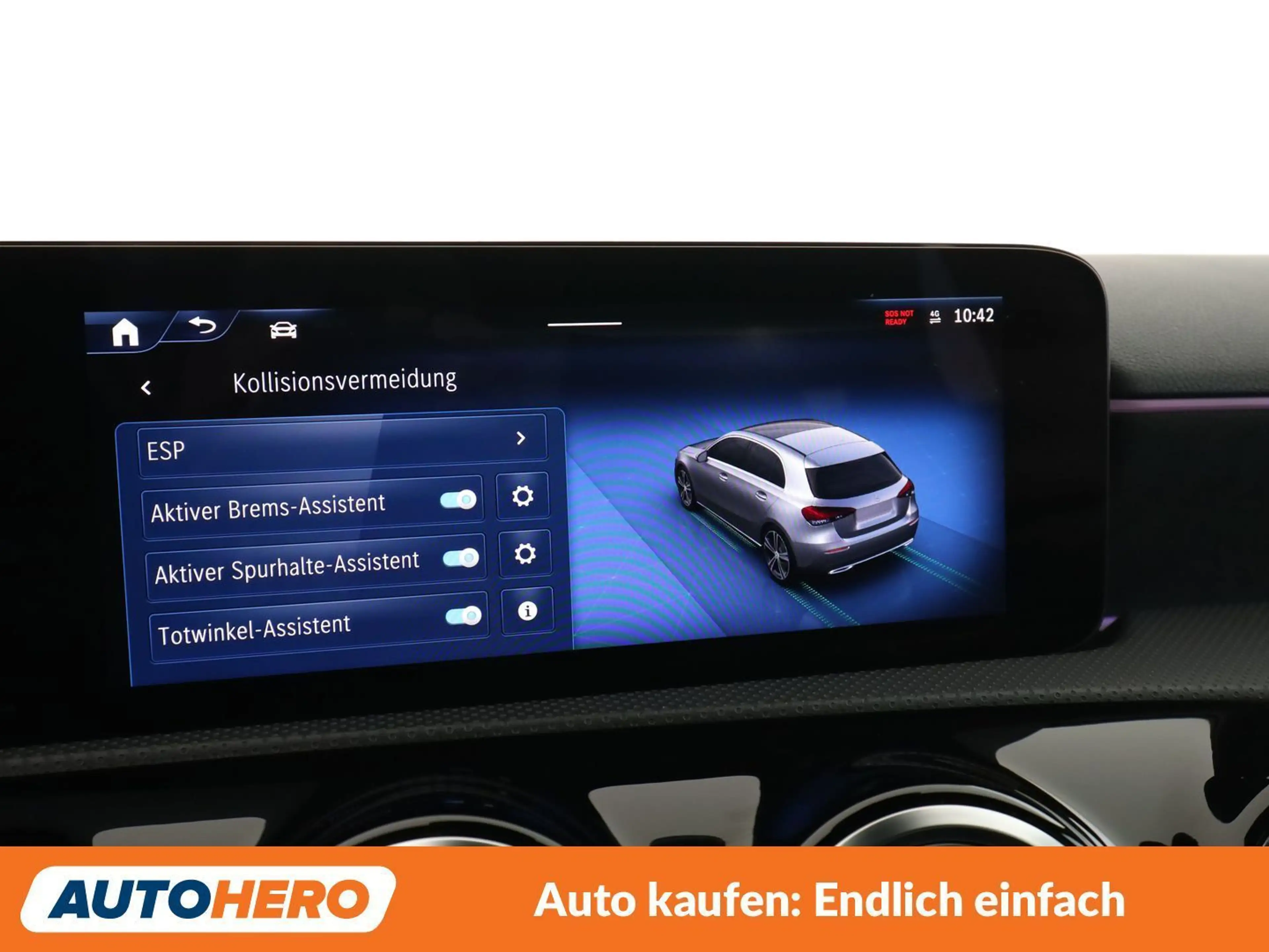 Mercedes-Benz A 200 A 200 d AMG Line — photo 23