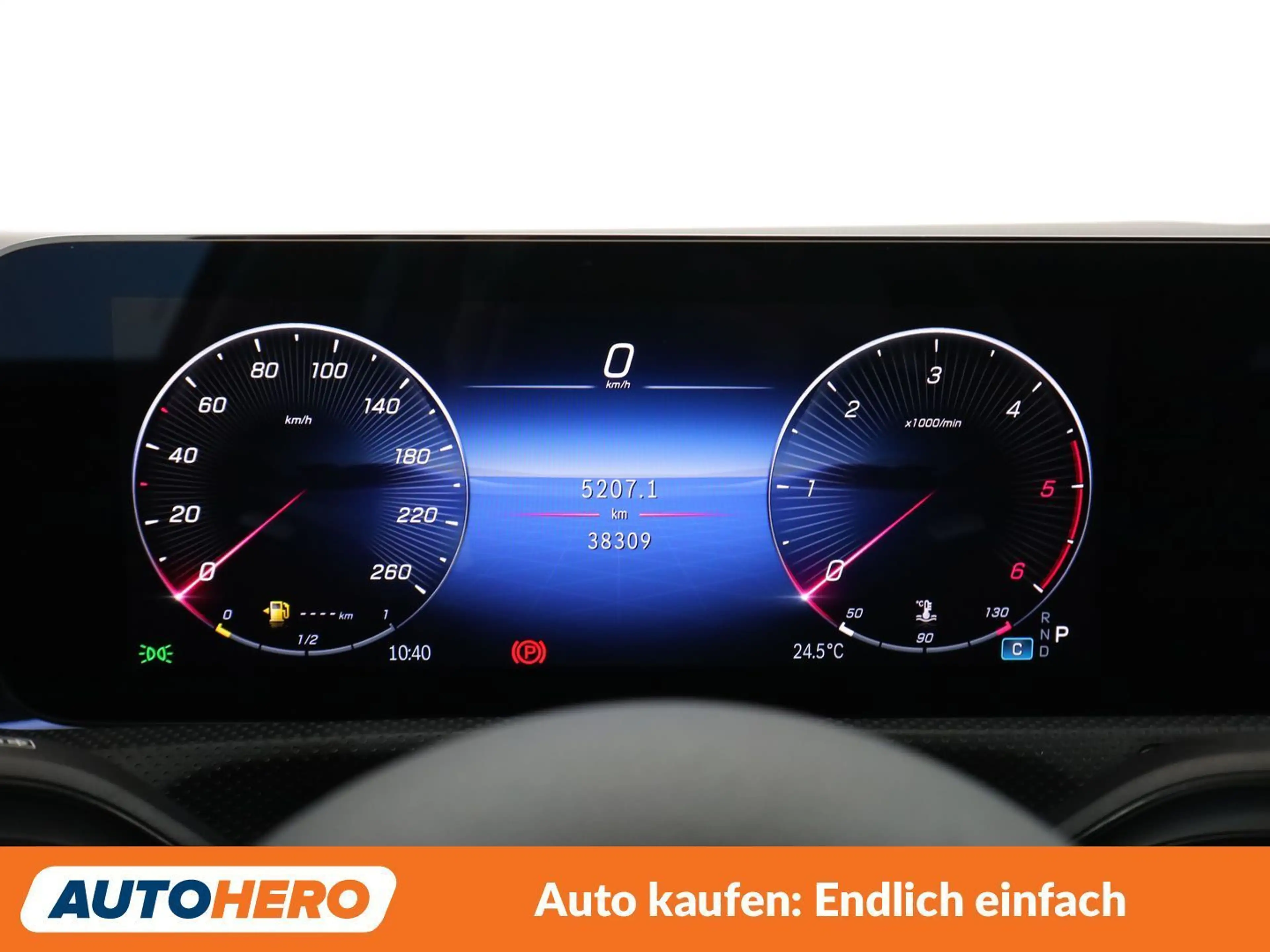 Mercedes-Benz A 200 A 200 d AMG Line — photo 20
