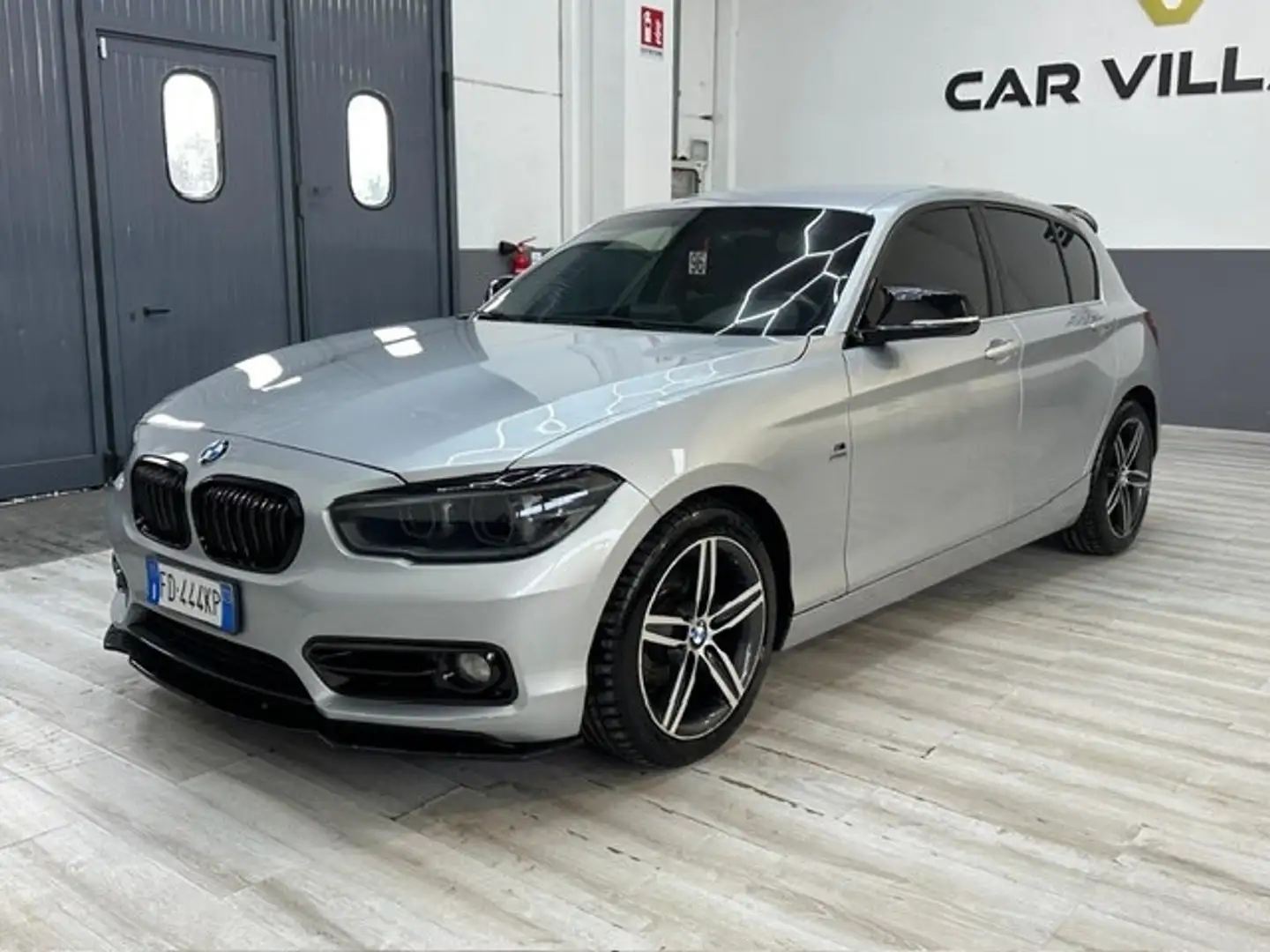 BMW 118 118d 5p. Sport Silver - 1