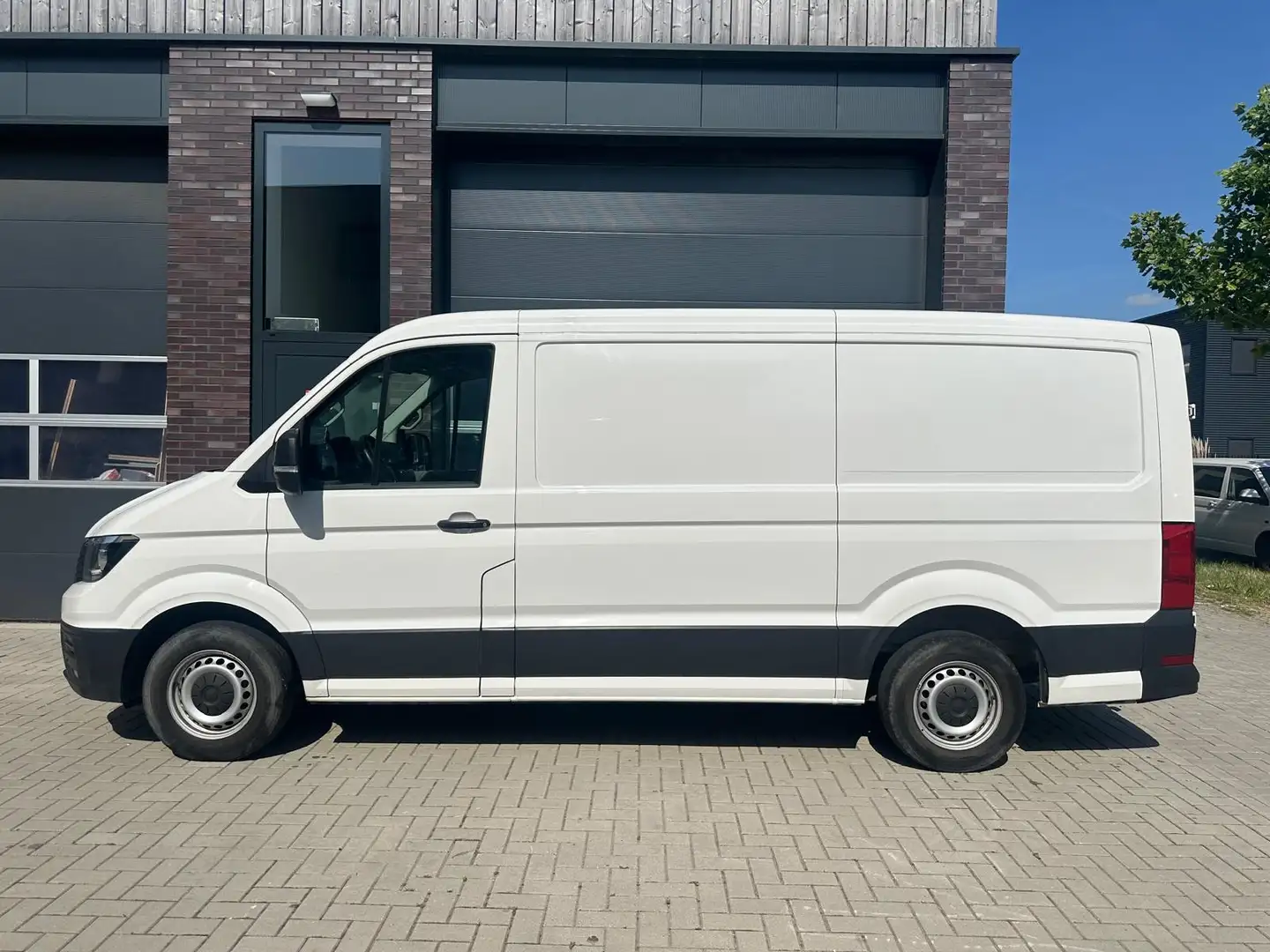 Volkswagen Crafter 35 2.0 TDI L3H2 Highline Navi/Cam/Clima/NAP - 1