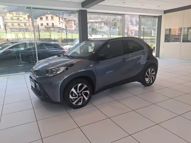 Toyota Aygo X 1.0B (72 CV) Trend Air S-CVT