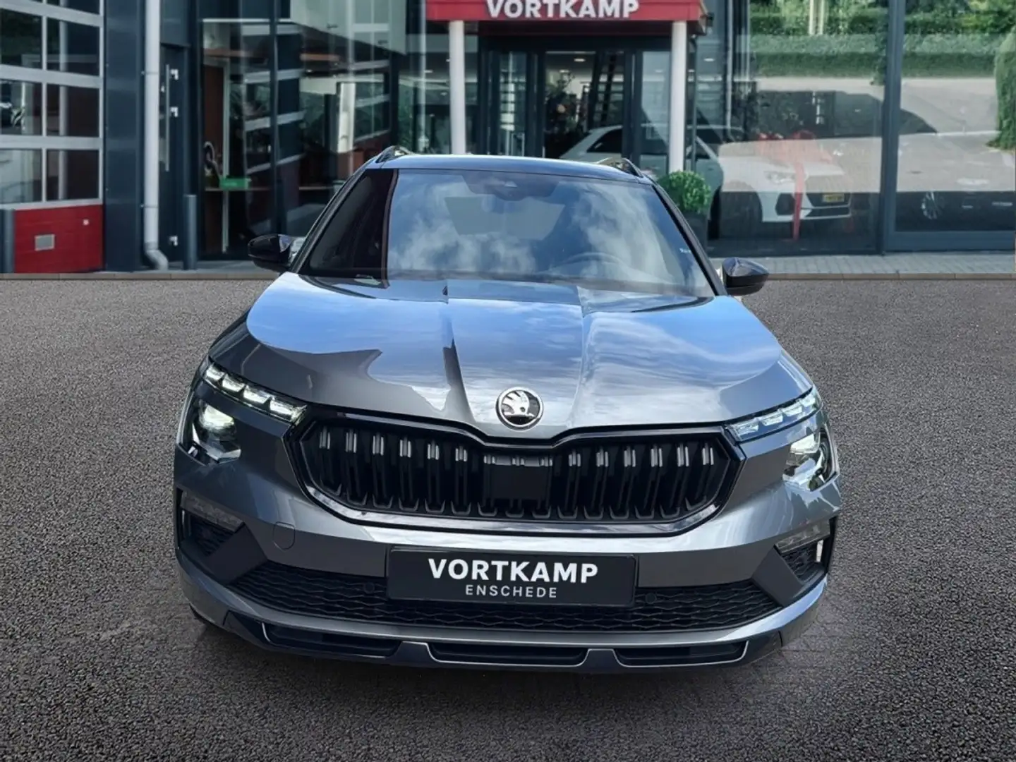 Skoda Kamiq 1.0 TSI DSG MONTE CARLO GLASDAK/CAMERA/TREKHAAK/NA Grijs - 2