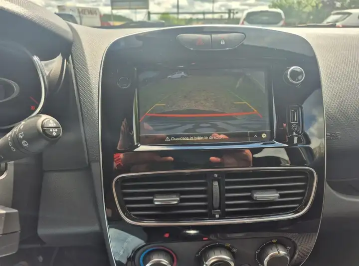 Renault Clio Sporter 0.9 tce energy Business 90cv — foto 3