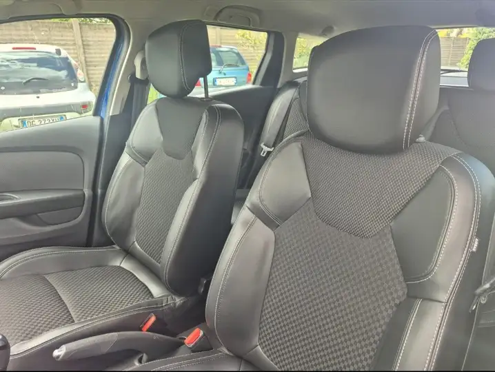 Renault Clio Sporter 0.9 tce energy Business 90cv — foto 5