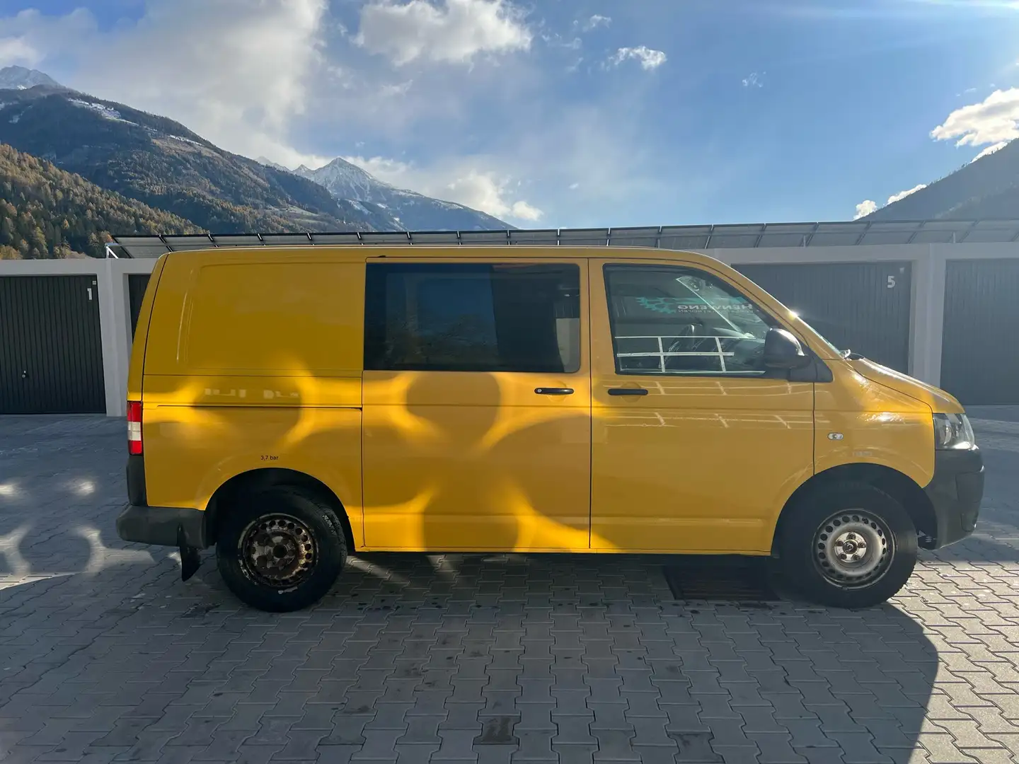 Volkswagen T5 Transporter - 1