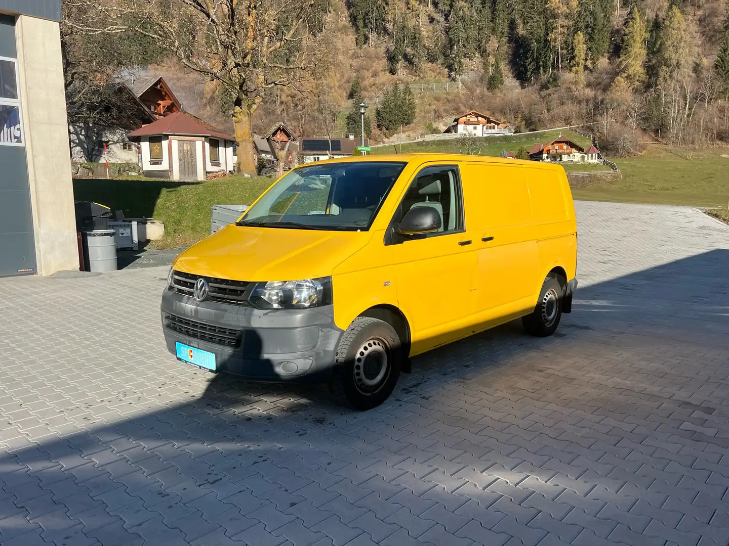 Volkswagen T5 Transporter - 2