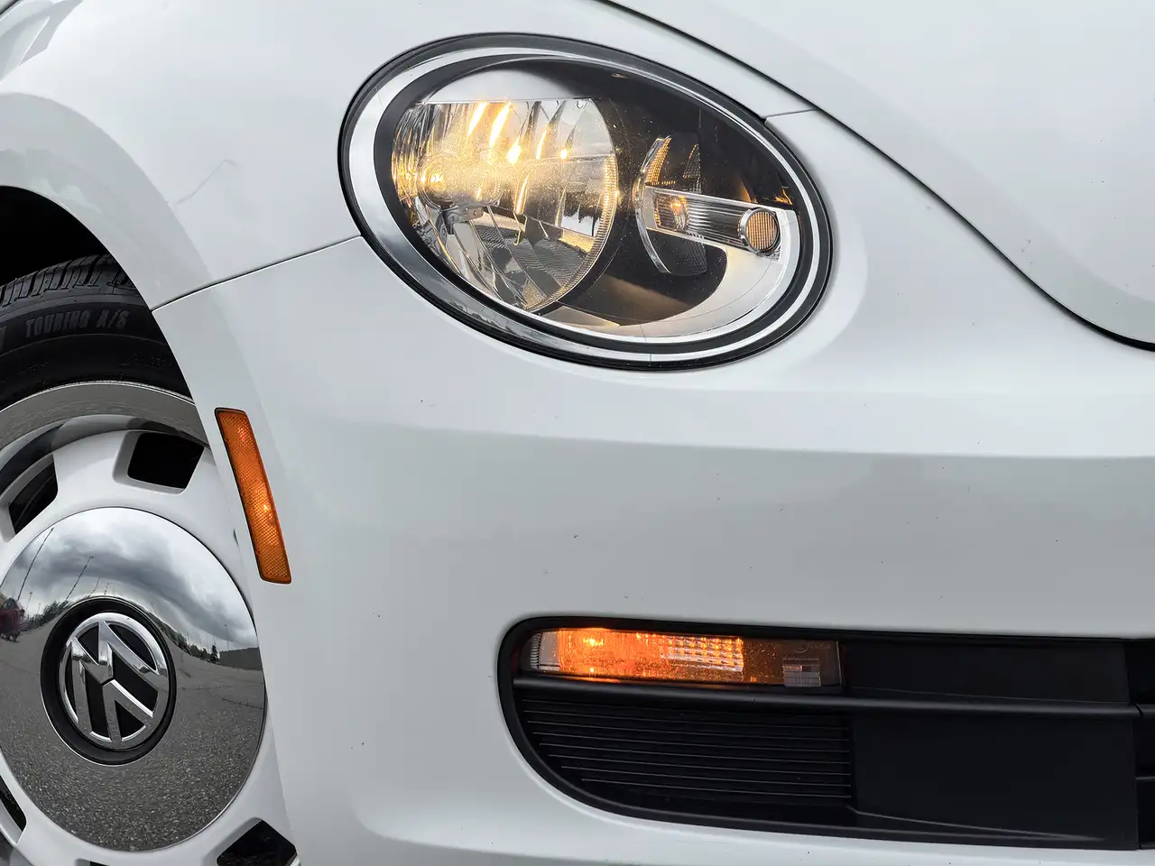 Volkswagen Beetle снимка Volkswagen Beetle