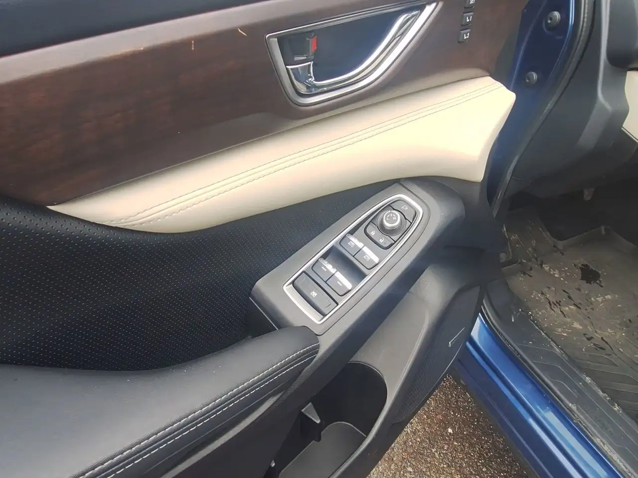 Subaru Ascent снимка Subaru Ascent