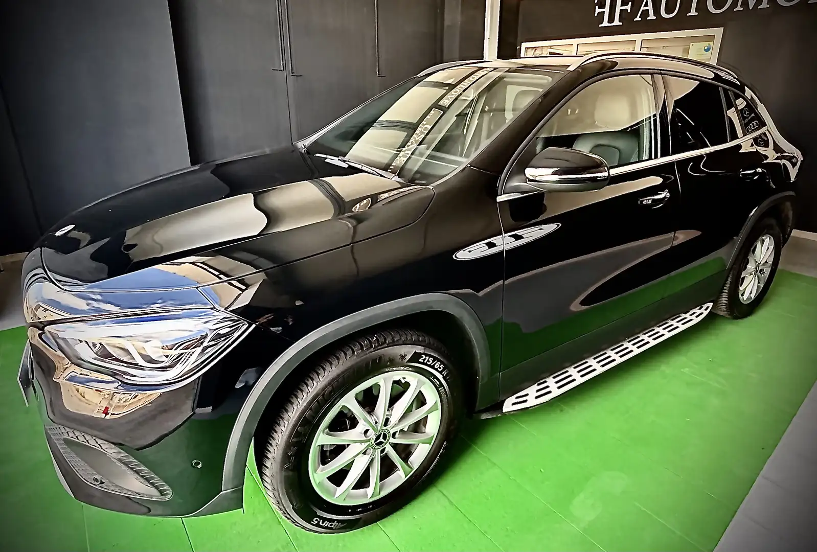 Mercedes-Benz GLA 200 d Sport Plus auto Nero - 2