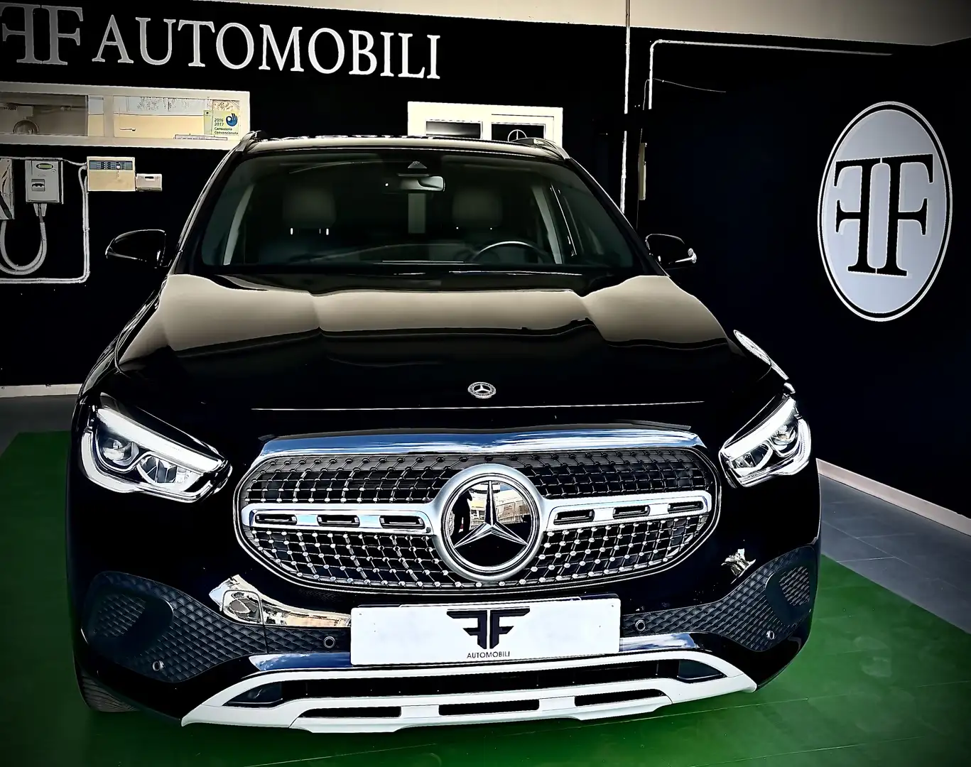 Mercedes-Benz GLA 200 d Sport Plus auto Nero - 1