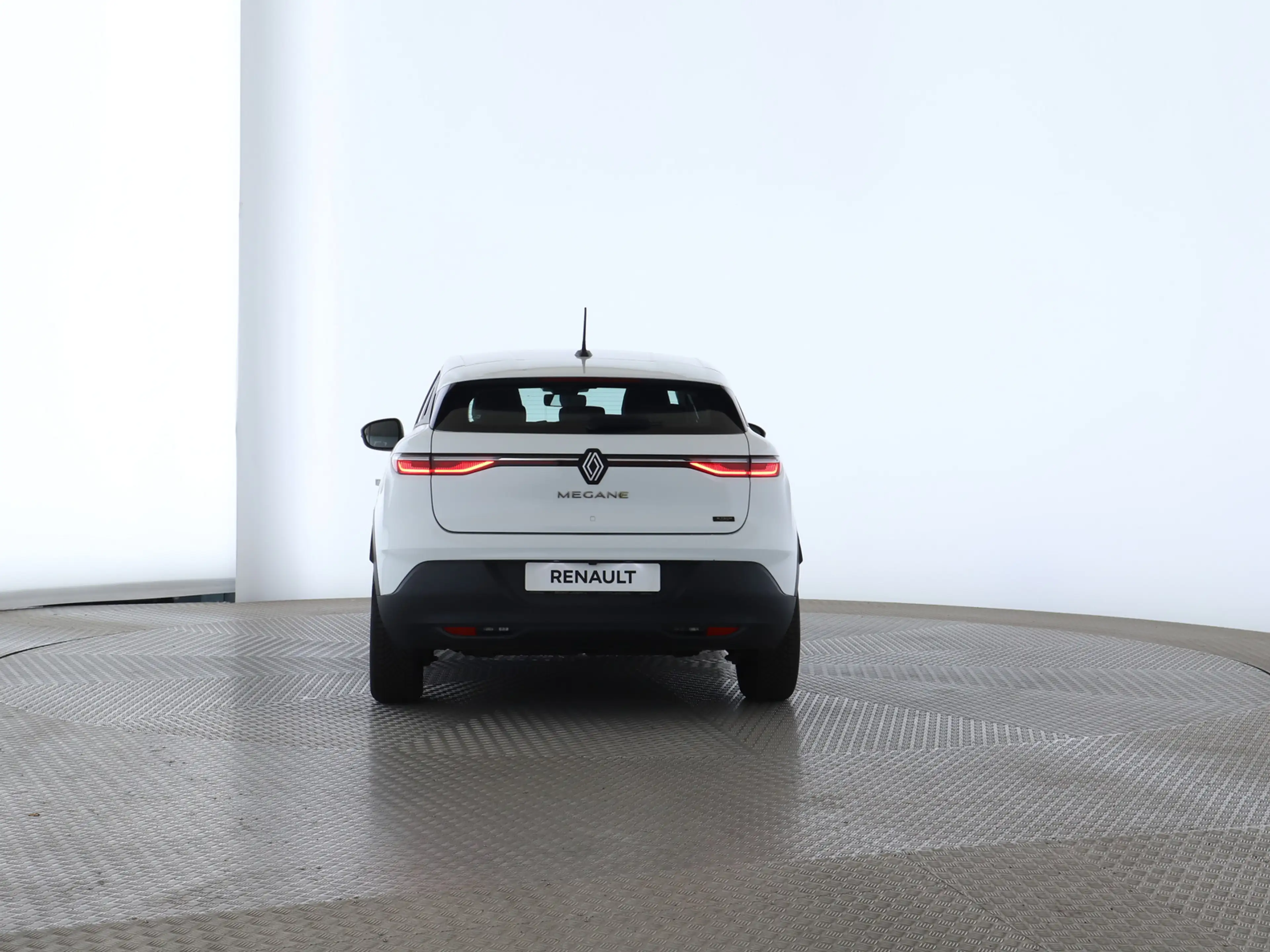 Renault Megane E-Tech EV60 130 Evolution — photo 14