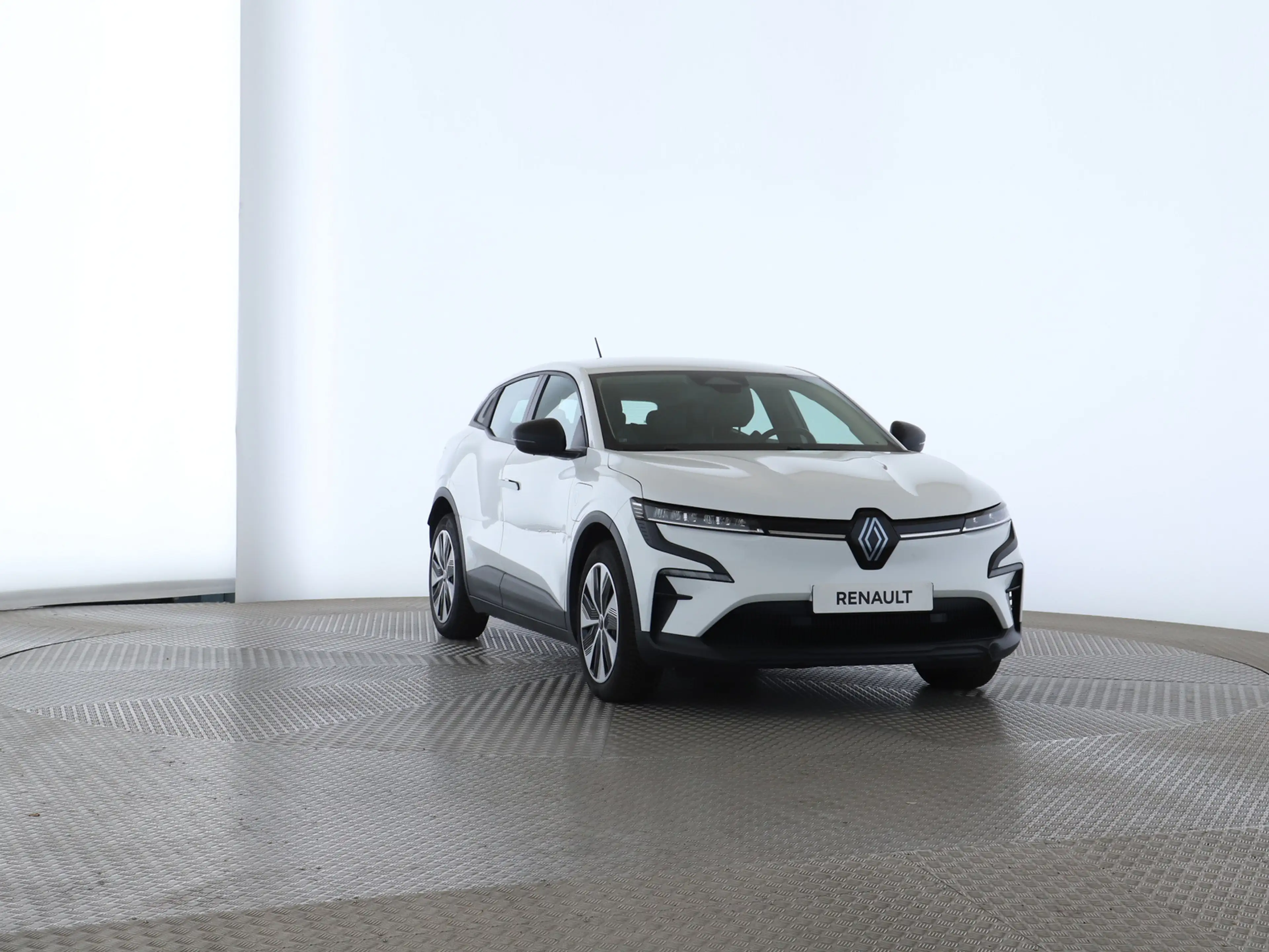 Renault Megane E-Tech EV60 130 Evolution — photo 25